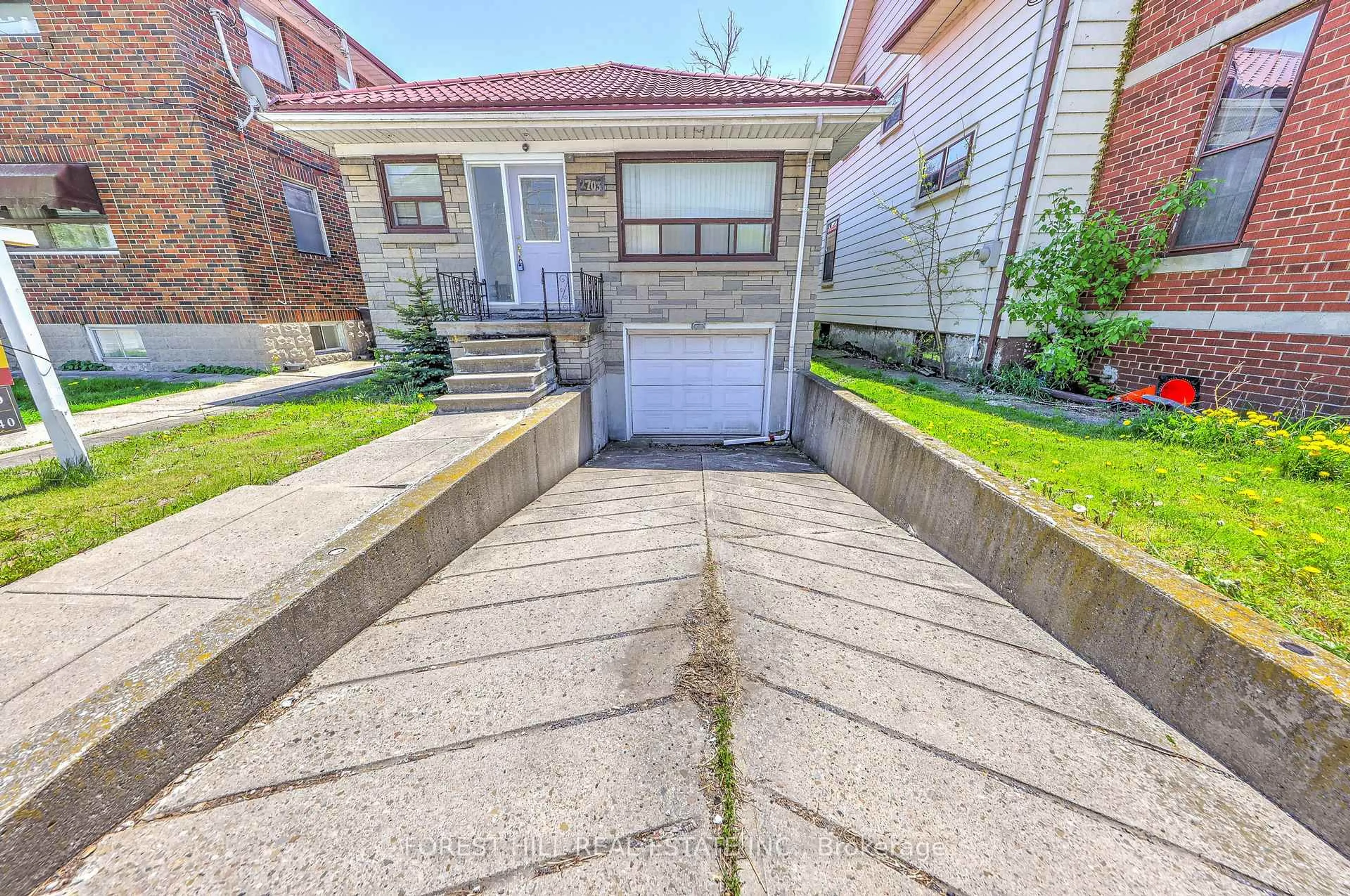 Unknown for 2703 Lake Shore Blvd, Toronto Ontario M8V 1G6