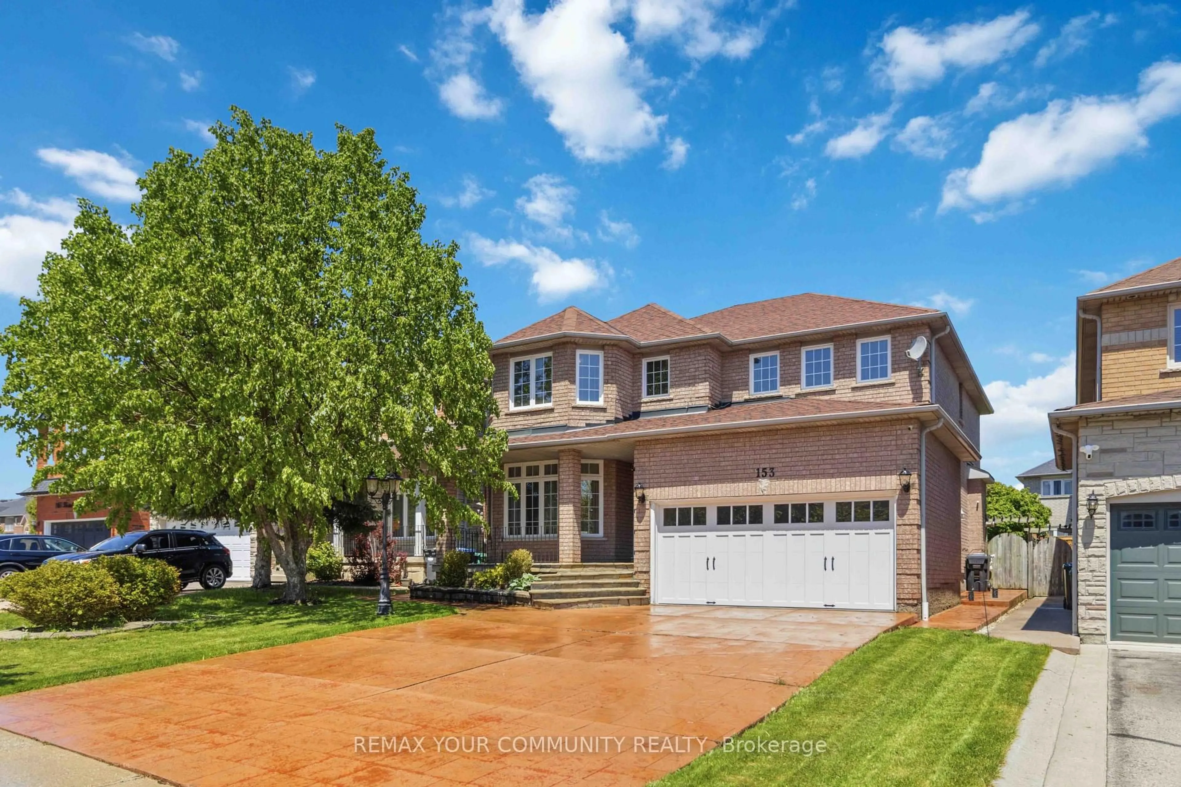 Home with brick exterior material, street for 153 Bristol Rd, Mississauga Ontario L4Z 3V3