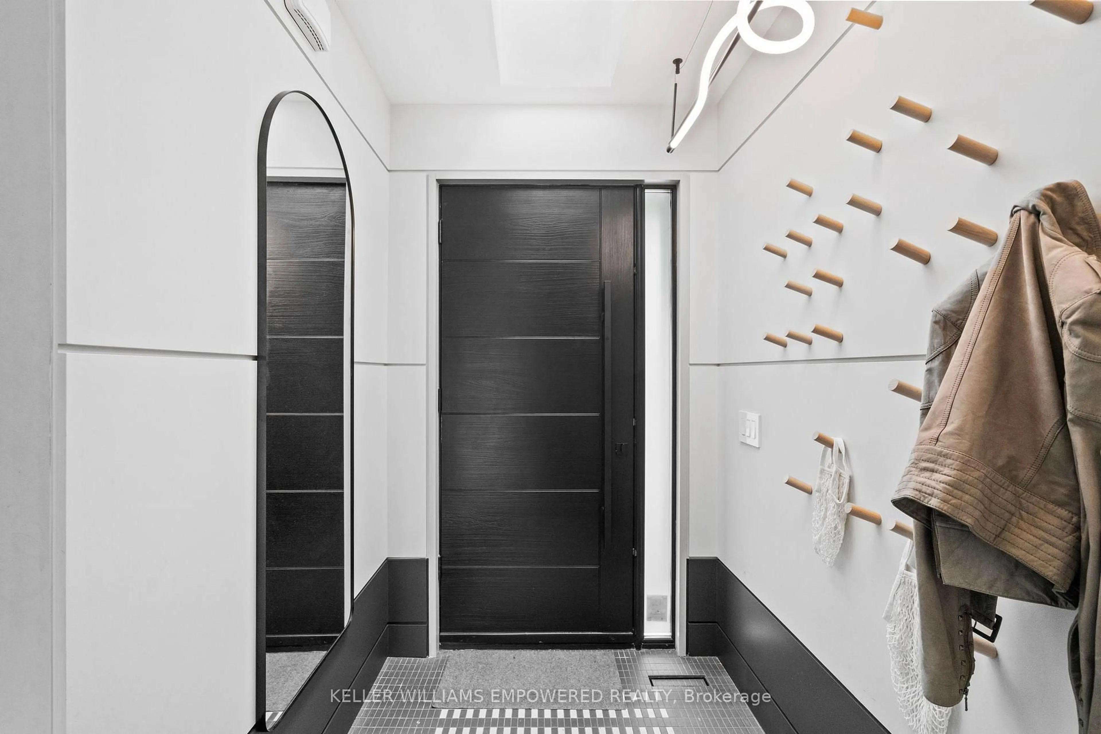 Contemporary bathroom, ceramic/tile floor for 134 Geoffrey St, Toronto Ontario M6R 1P5