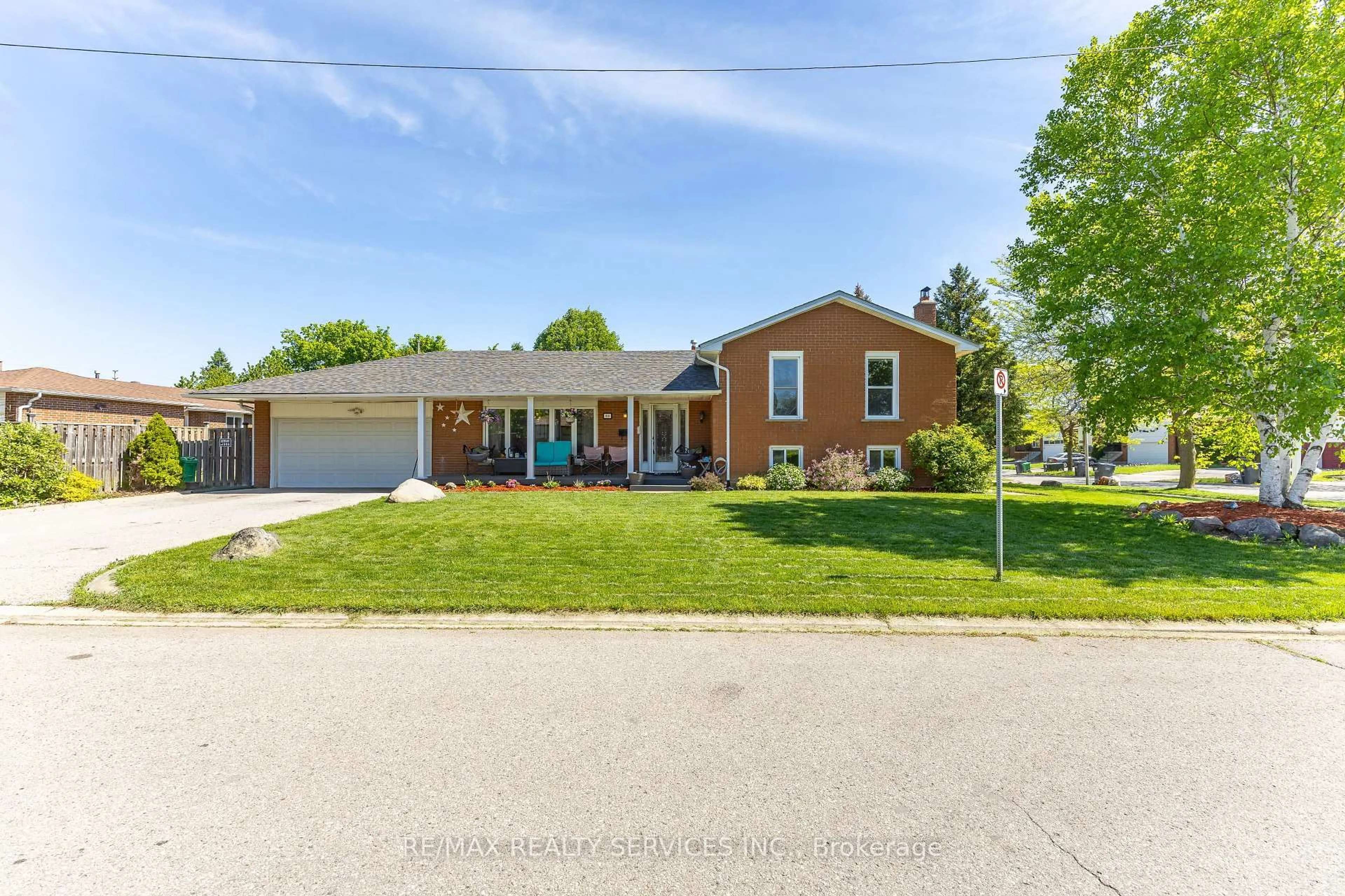 Home with brick exterior material, street for 84 Marchbank Cres, Brampton Ontario L6S 3B1