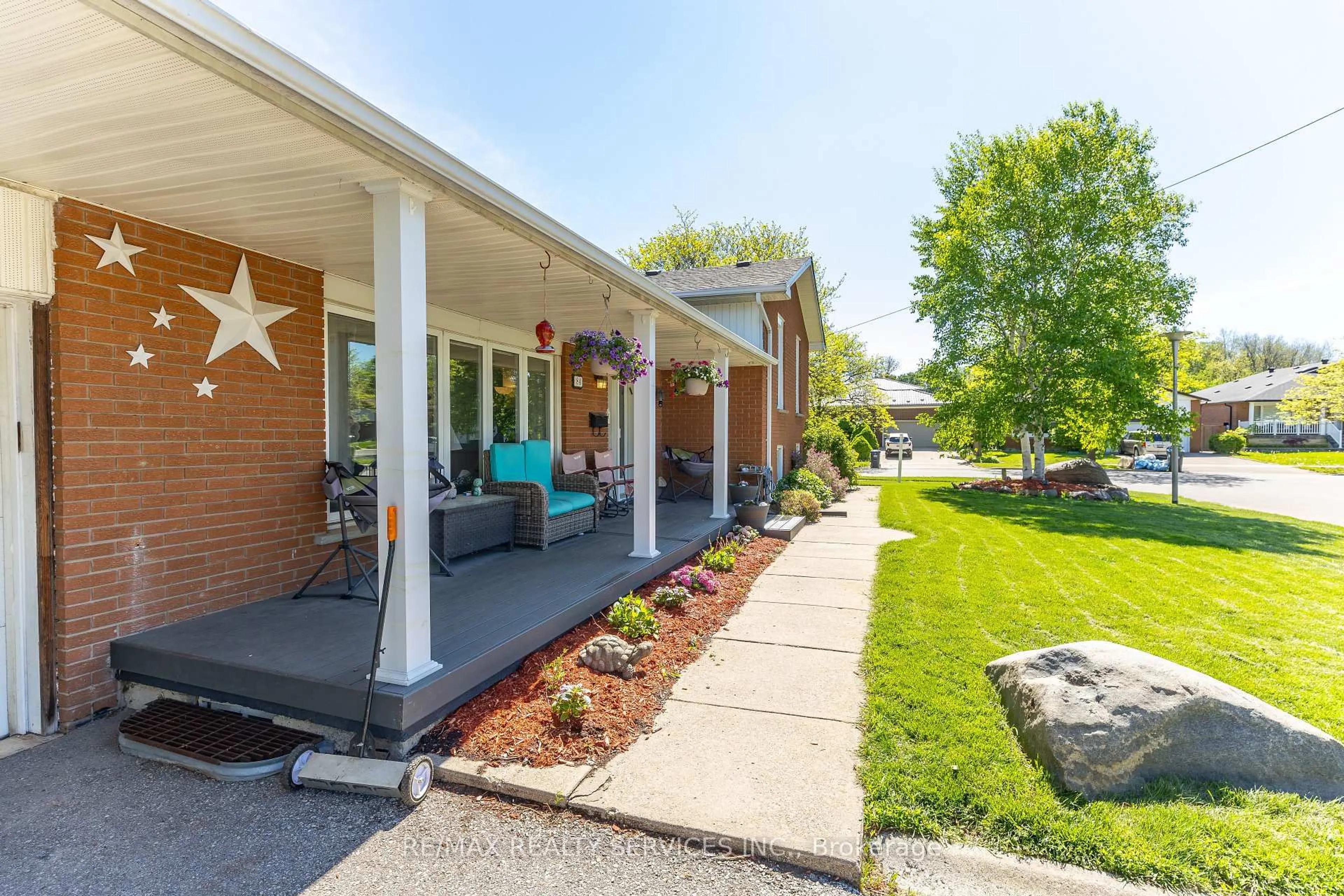 Patio, street for 84 Marchbank Cres, Brampton Ontario L6S 3B1