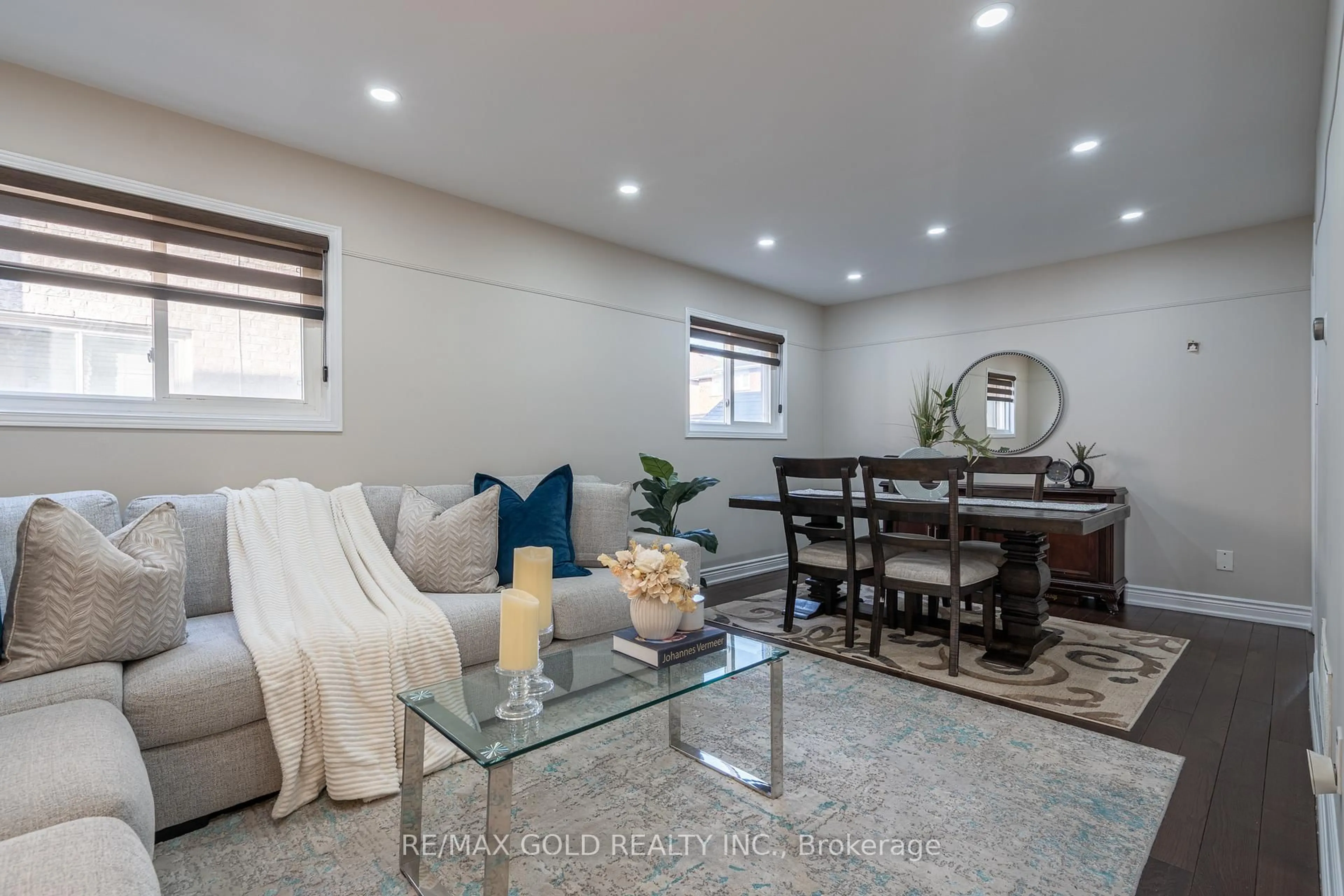 Living room with furniture, unknown for 56 Horned Owl Dr, Brampton Ontario L6R 1C5