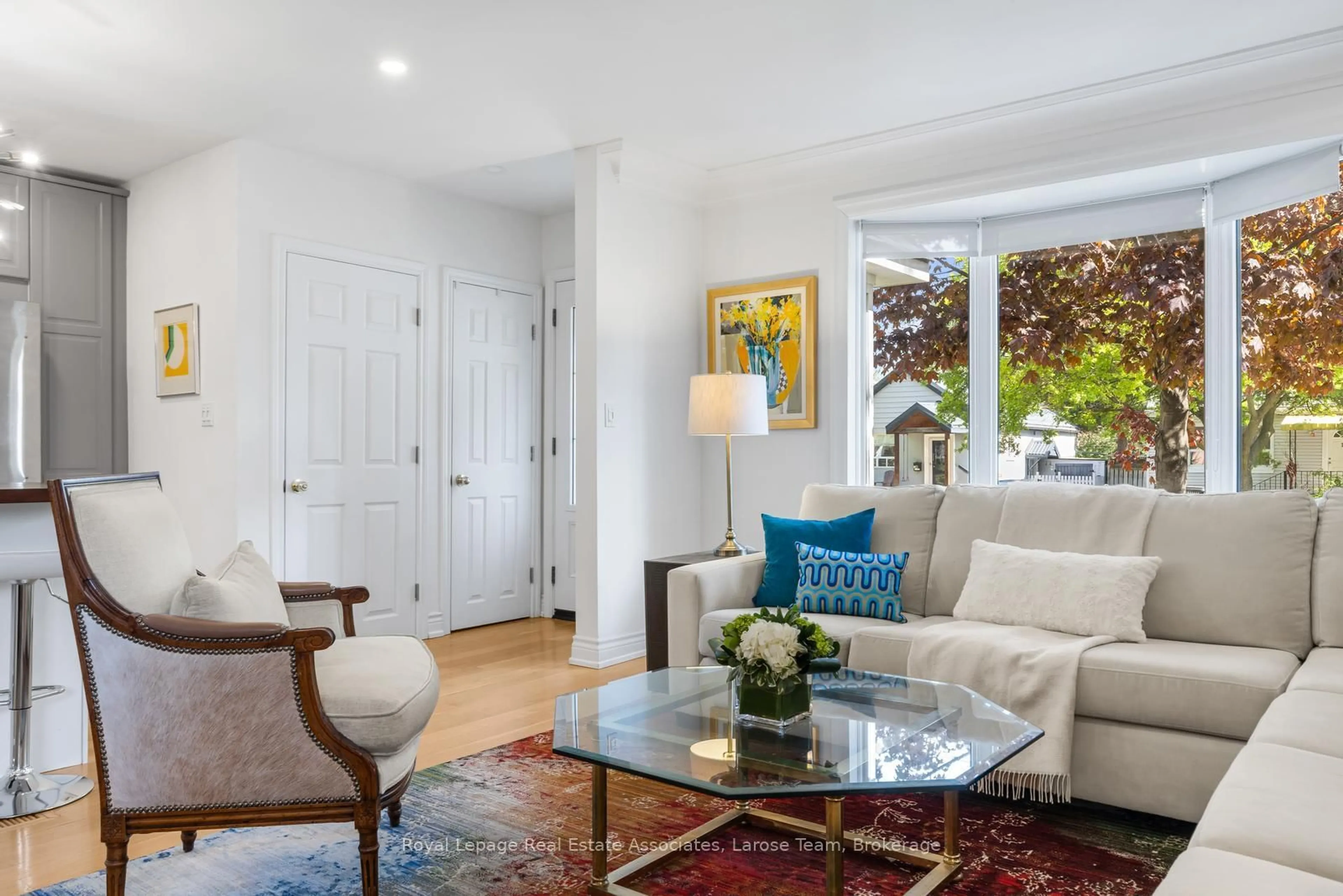 Living room with furniture, unknown for 10 Iris Rd, Toronto Ontario M8V 2G9