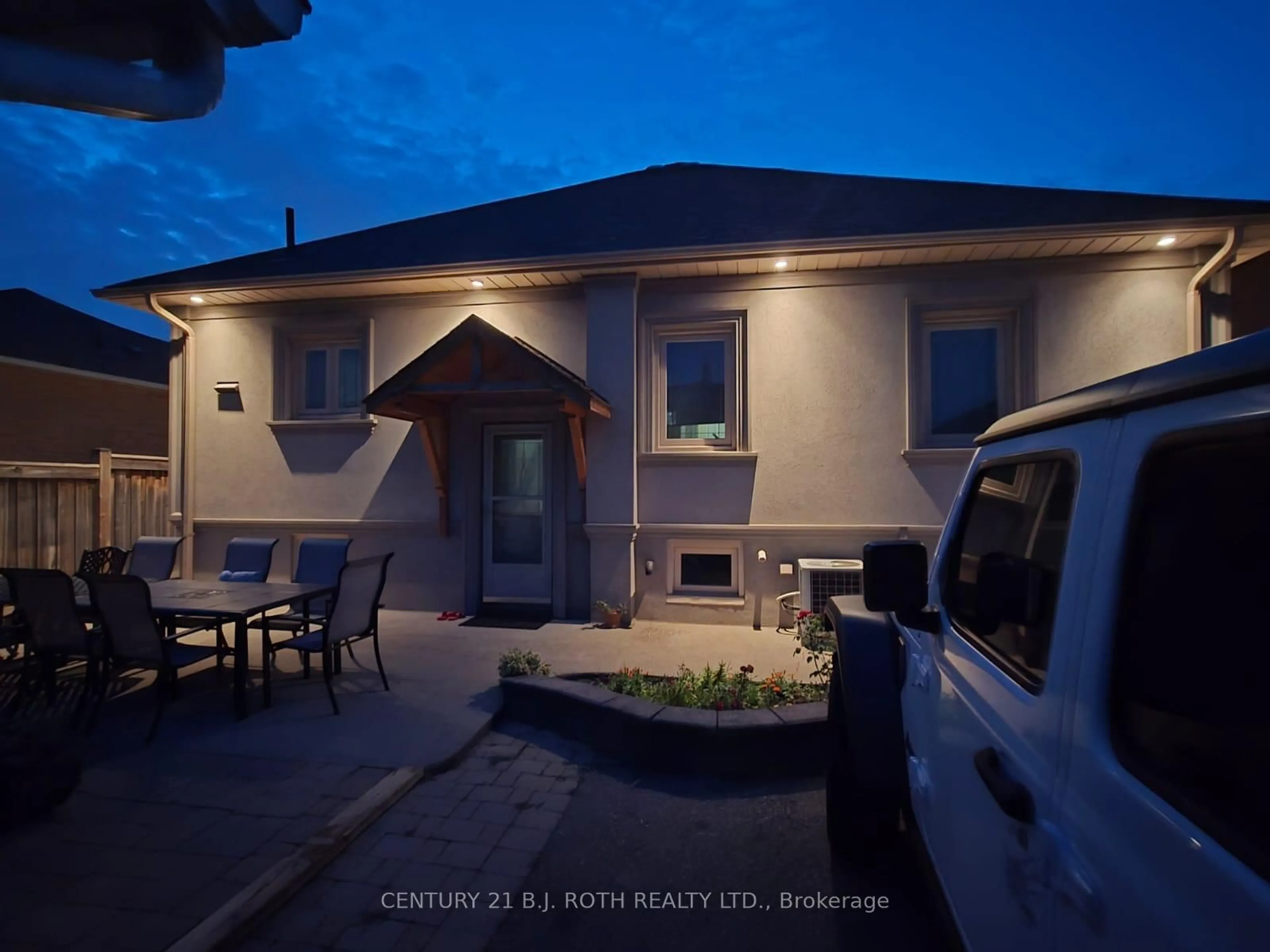 Patio, street for 193 Epsom Downs Dr, Toronto Ontario M3M 1S8