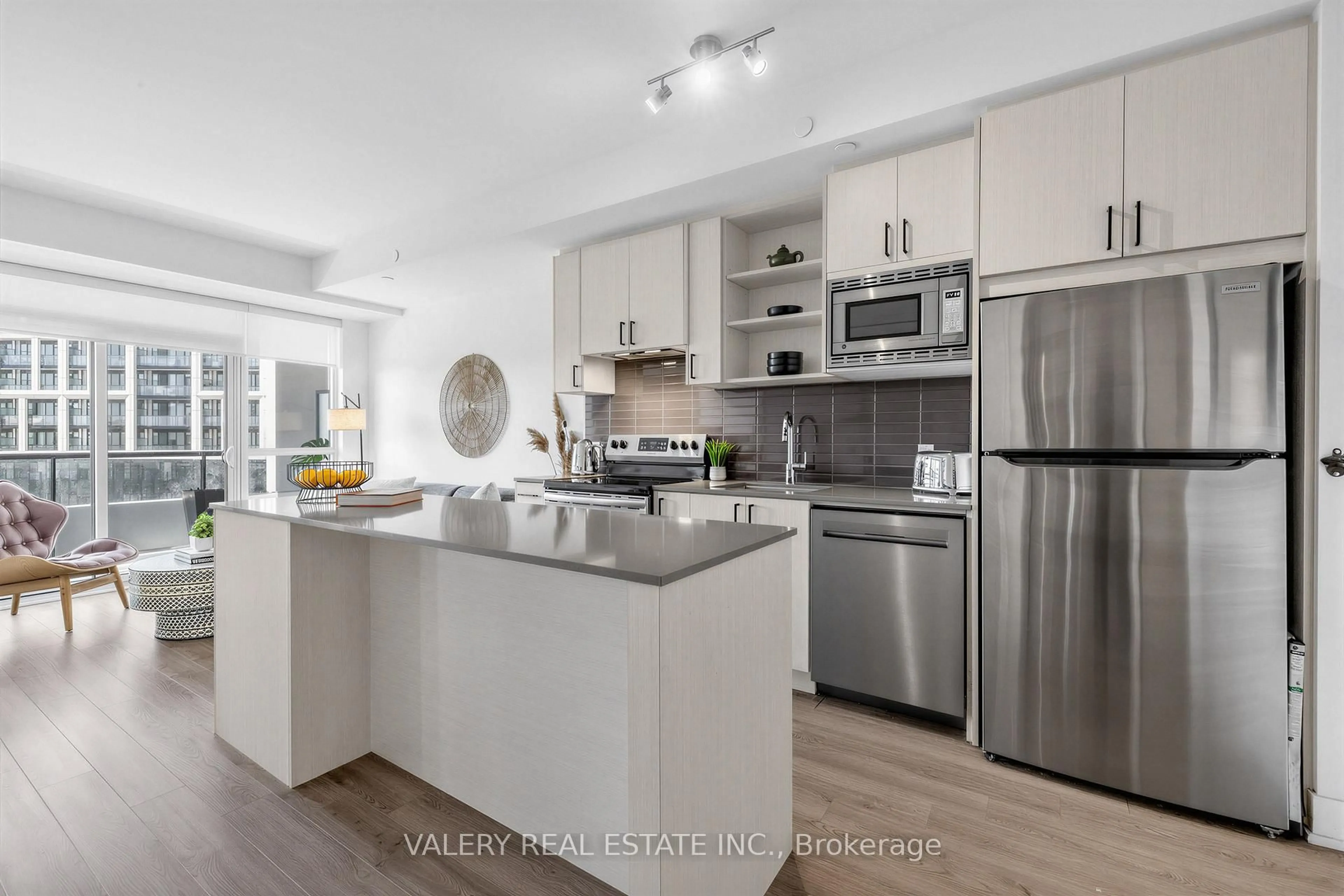 Open concept kitchen, unknown for 60 George Butchart Dr #411, Toronto Ontario M3K 0E1