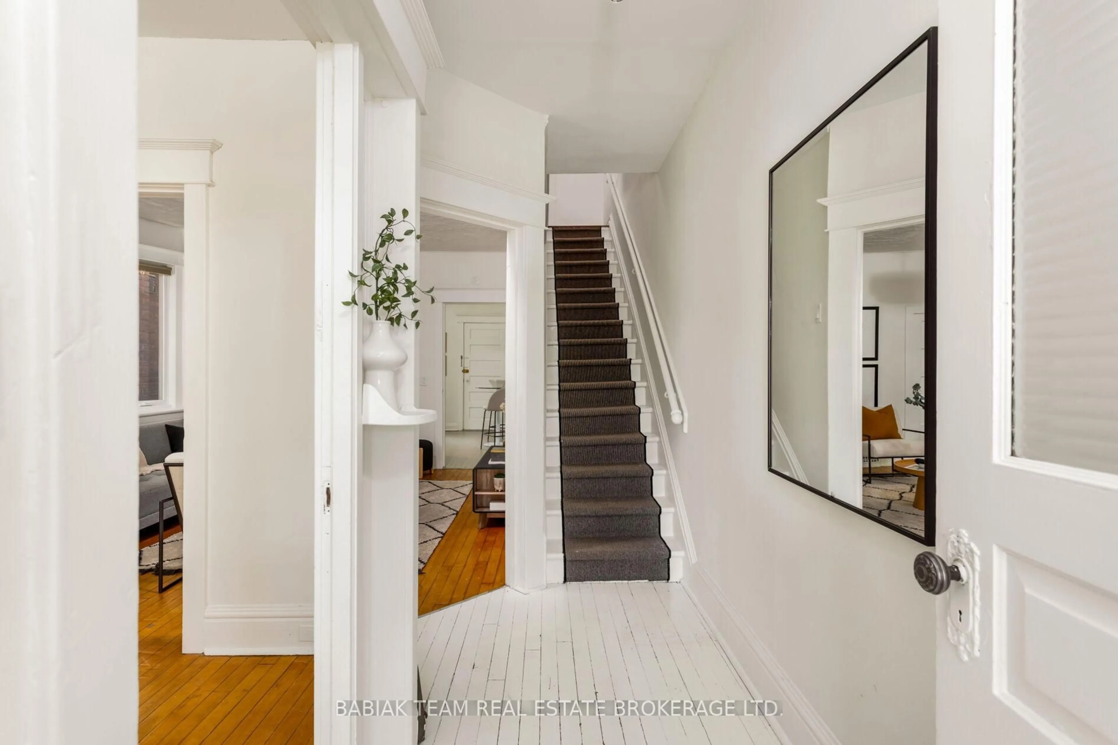 Indoor entryway for 82 Howard Park Ave, Toronto Ontario M6R 1V6