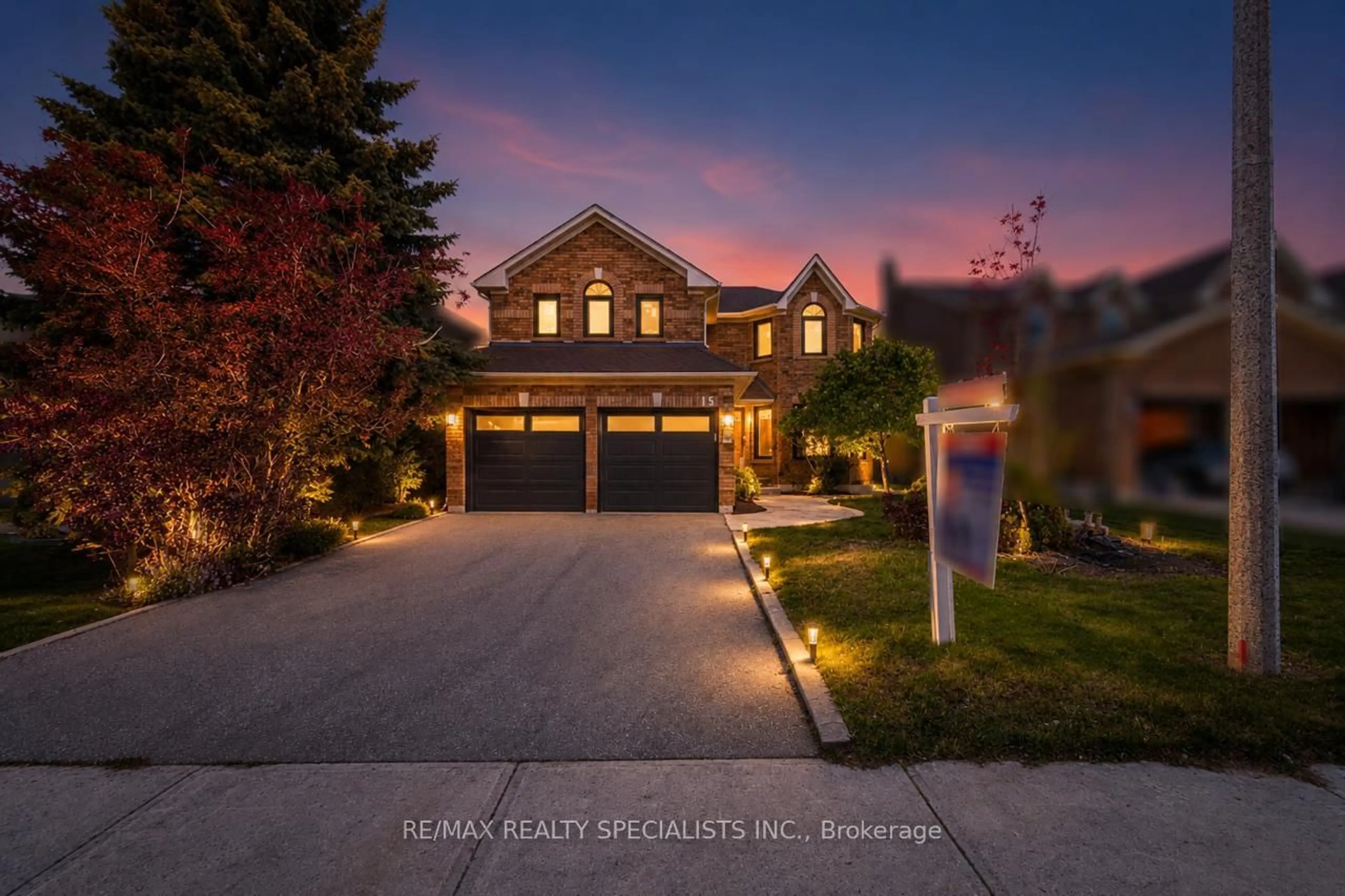 Unknown for 15 Eagleridge Dr, Brampton Ontario L6R 1G6