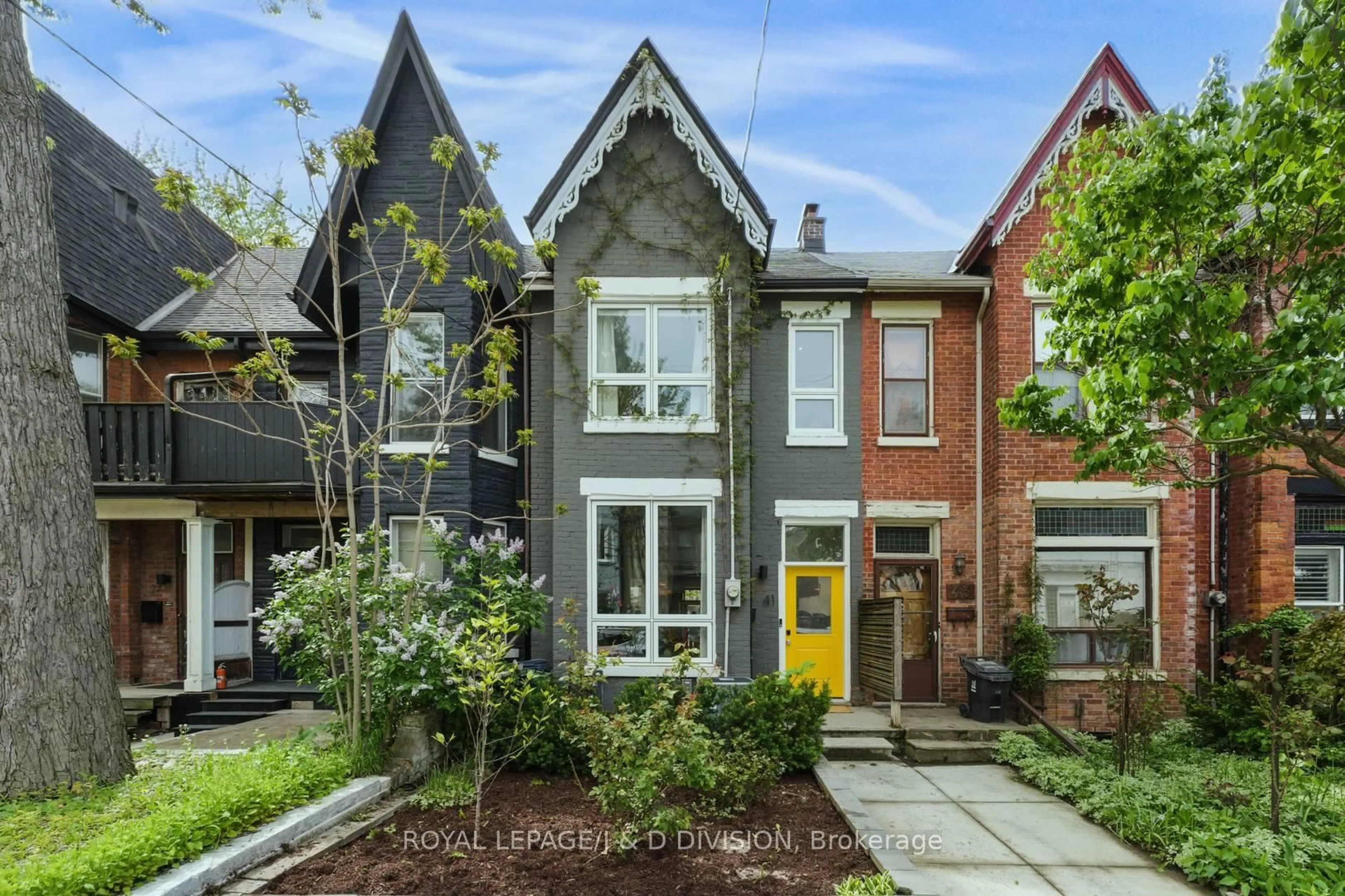 Home with brick exterior material, street for 41 Noble St, Toronto Ontario M6K 2C7