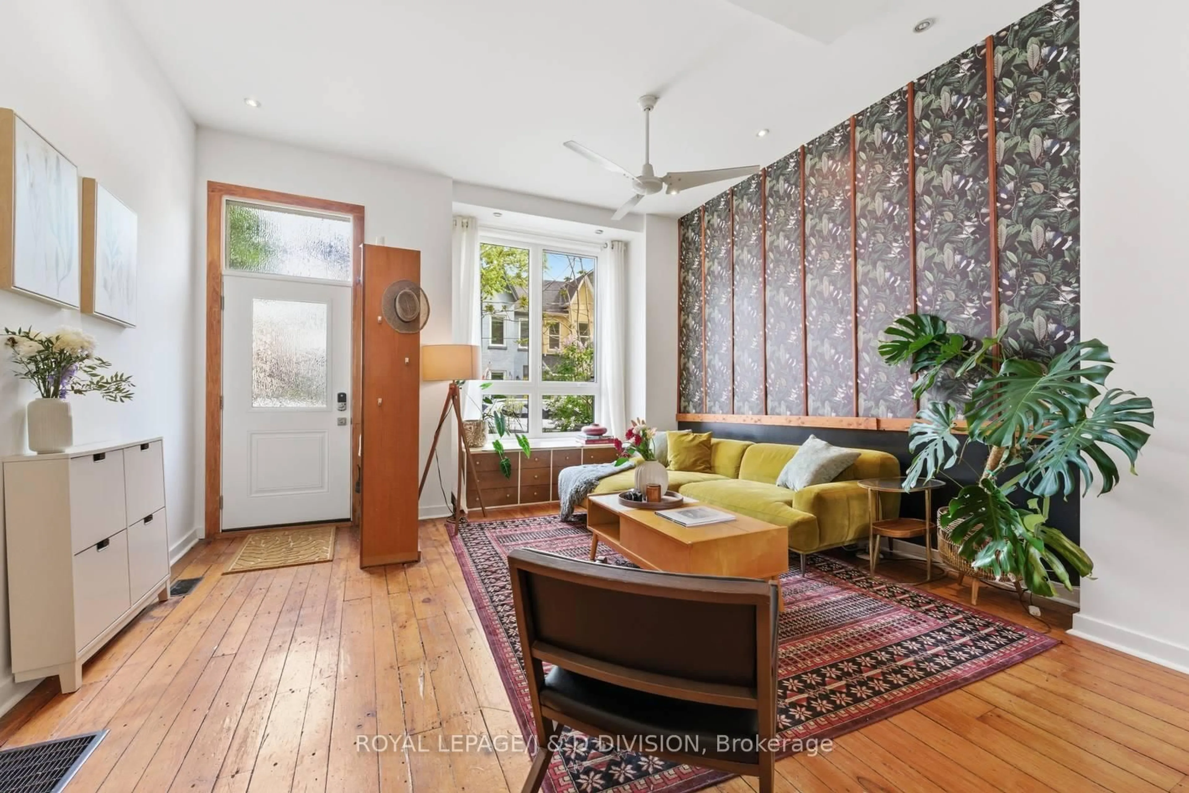 Unknown for 41 Noble St, Toronto Ontario M6K 2C7