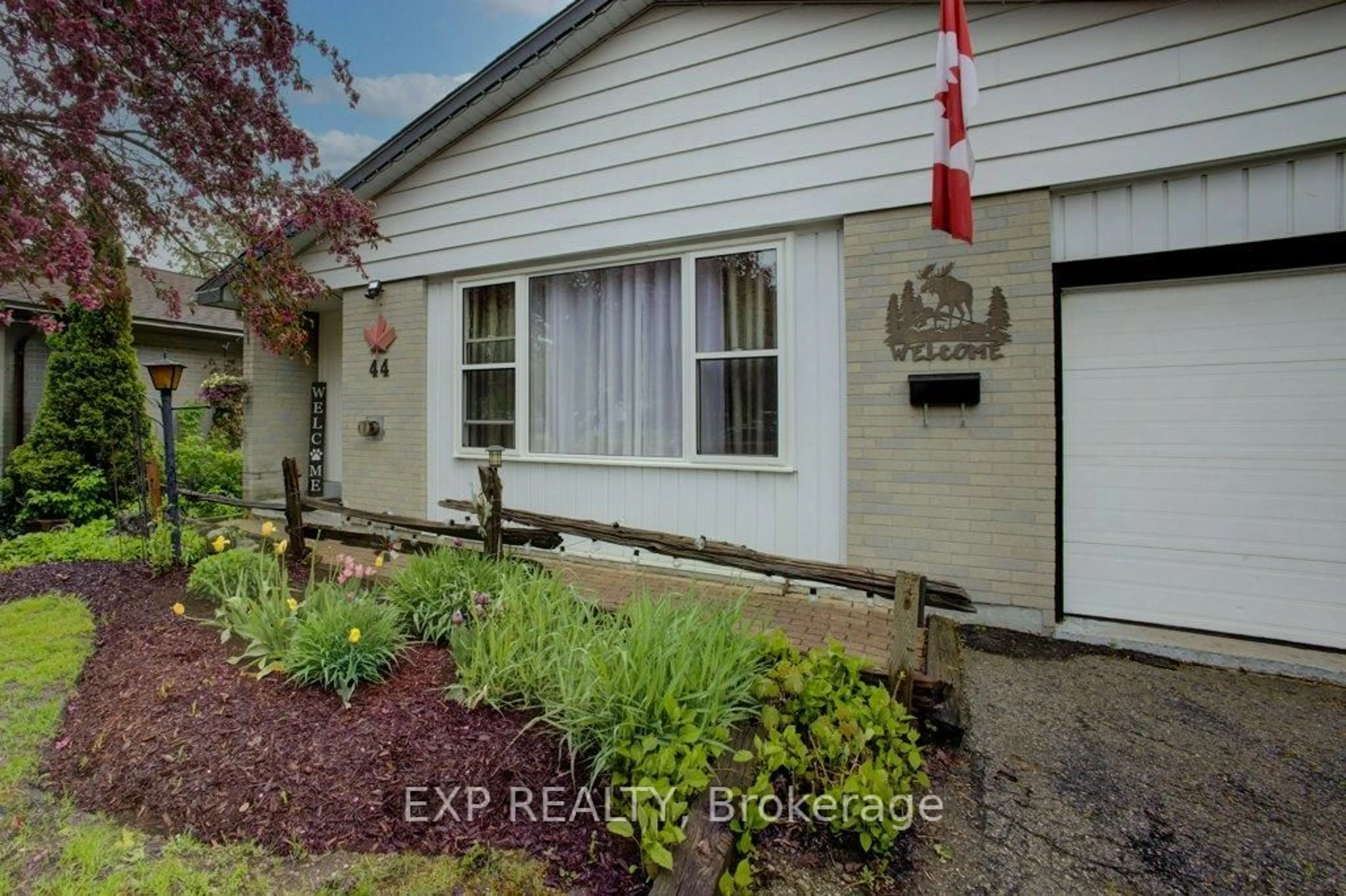 Unknown for 44 Madison Ave, Orangeville Ontario L9W 1S3