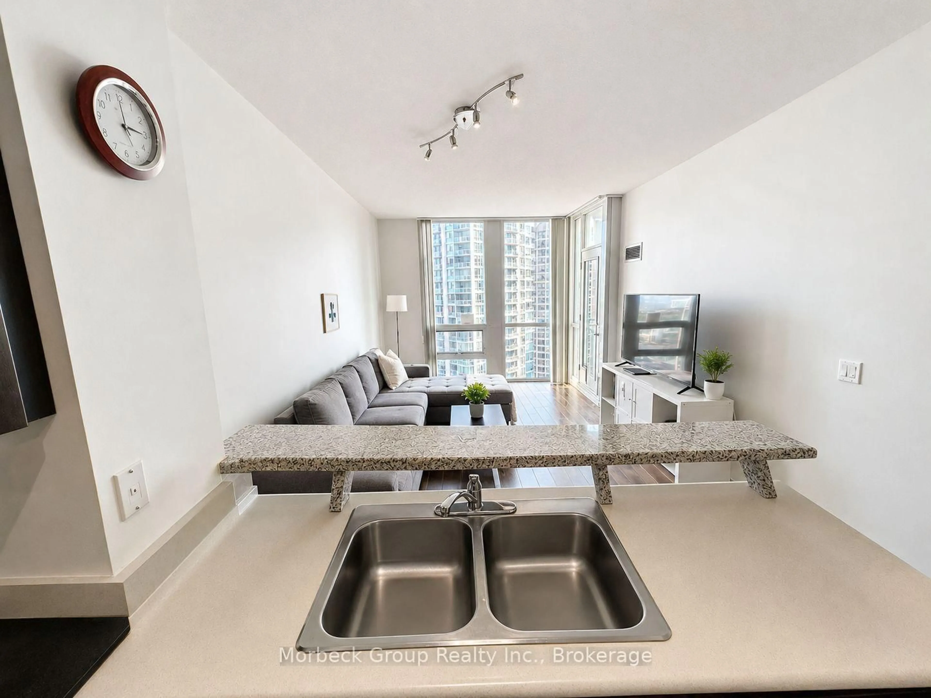 Standard kitchen, unknown for 220 Burnhamthorpe Rd #2406, Mississauga Ontario L5B 3Y5