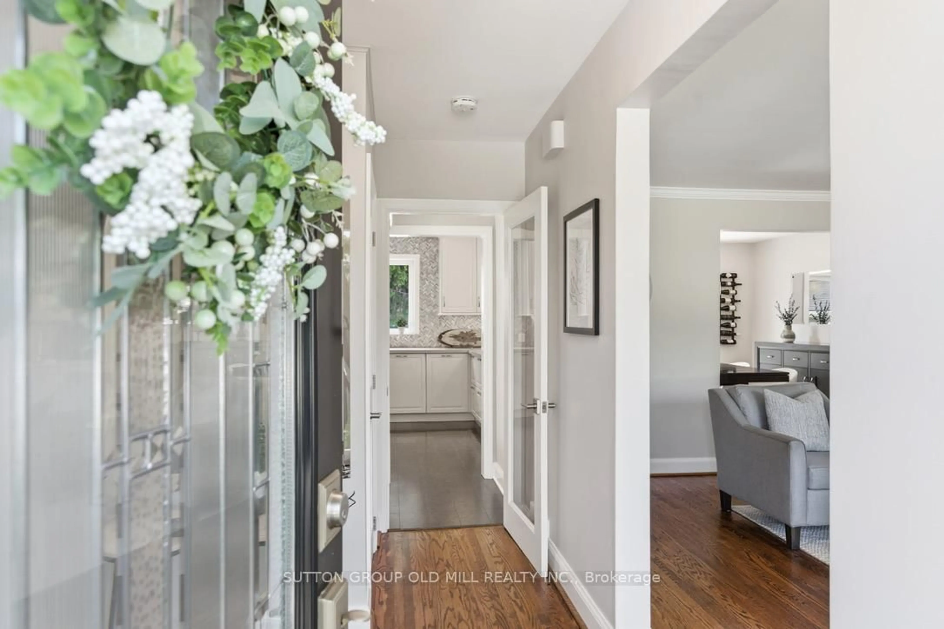 Indoor entryway for 78 Ballacaine Dr, Toronto Ontario M8Y 4B7