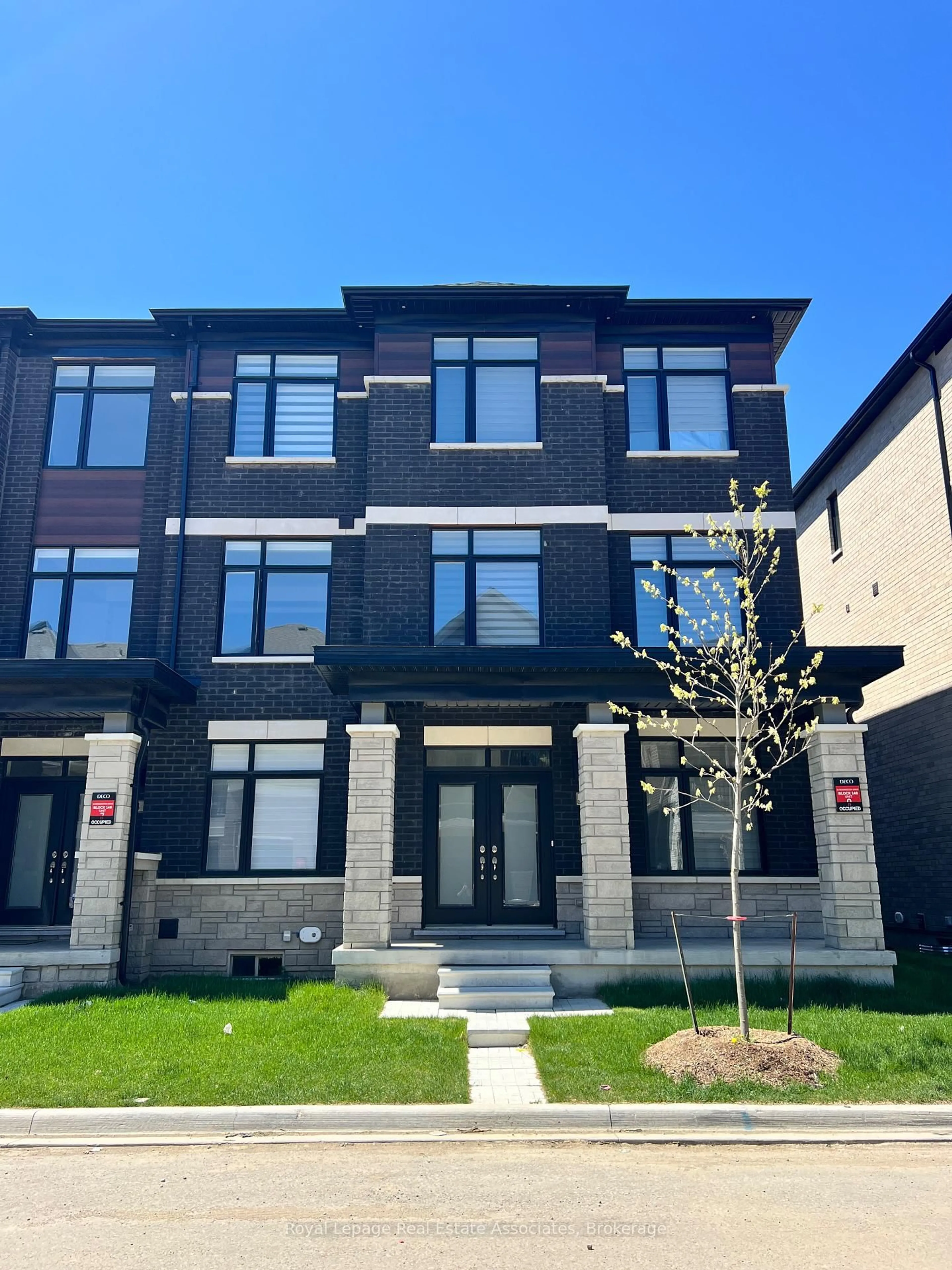 Home with brick exterior material, building for 16 Bonnington Dr, Brampton Ontario L7A 5M1