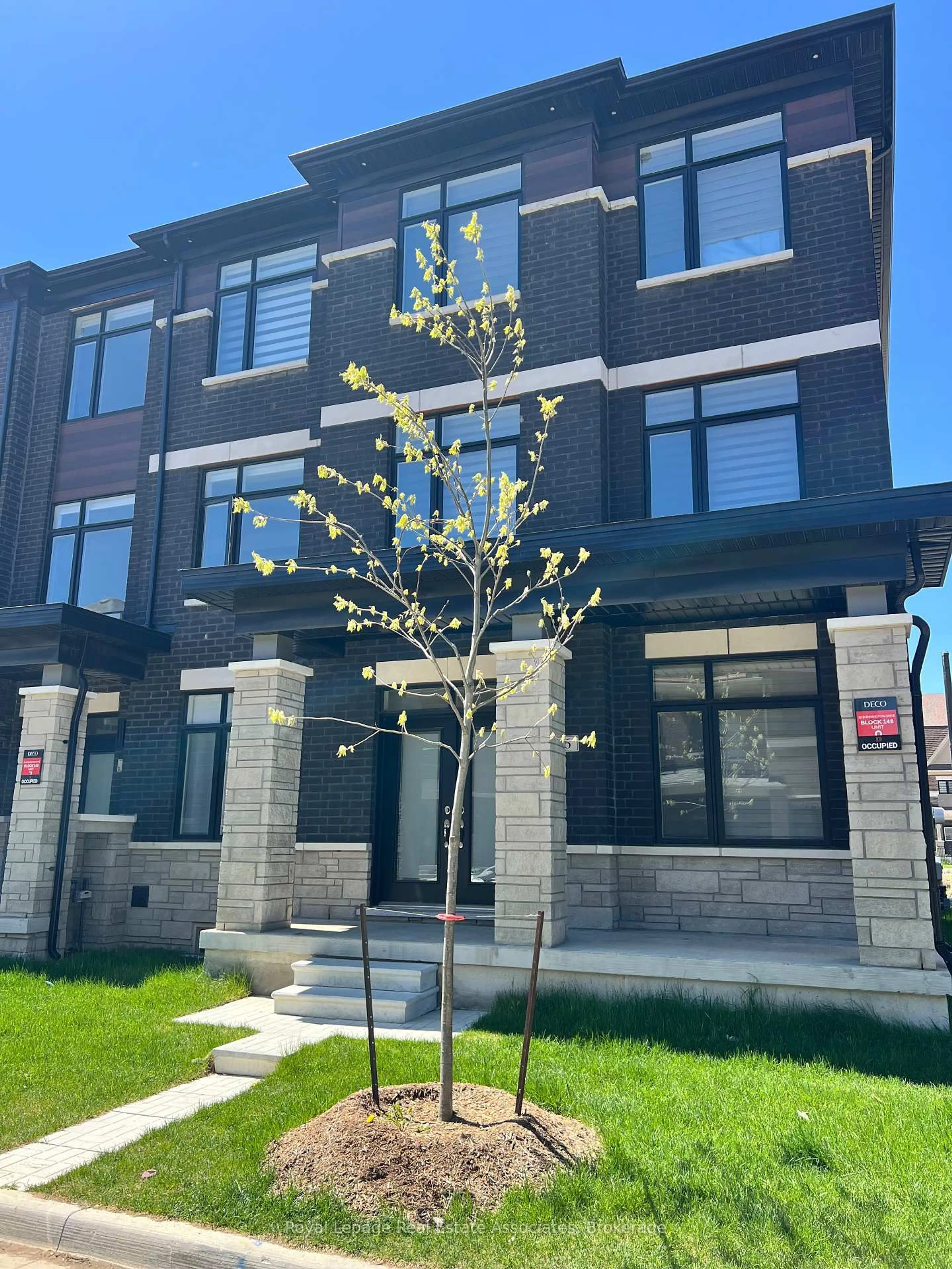 Unknown for 16 Bonnington Dr, Brampton Ontario L7A 5M1