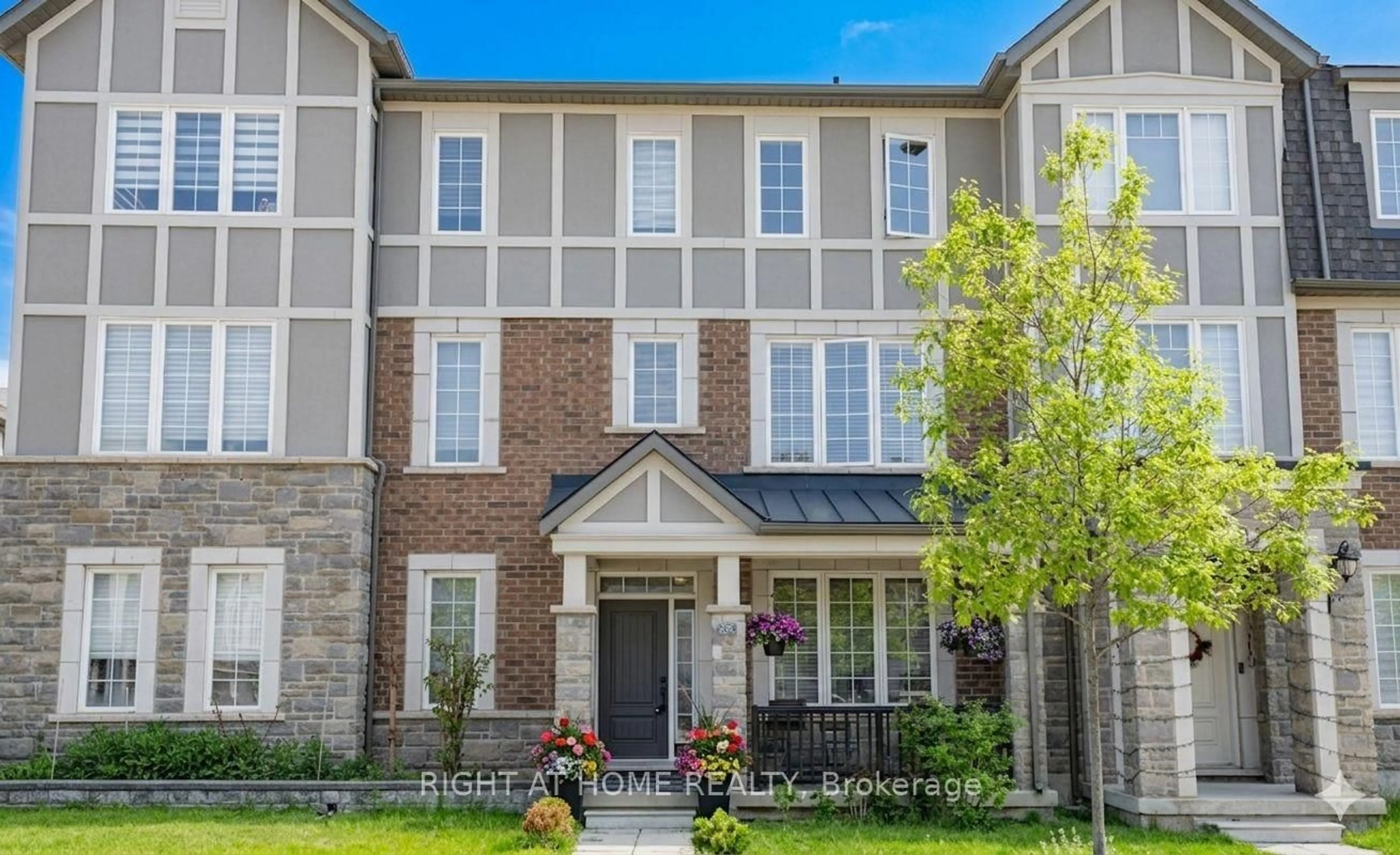Home with brick exterior material, street for 3315 Vardon Way, Oakville Ontario L6M 1S1