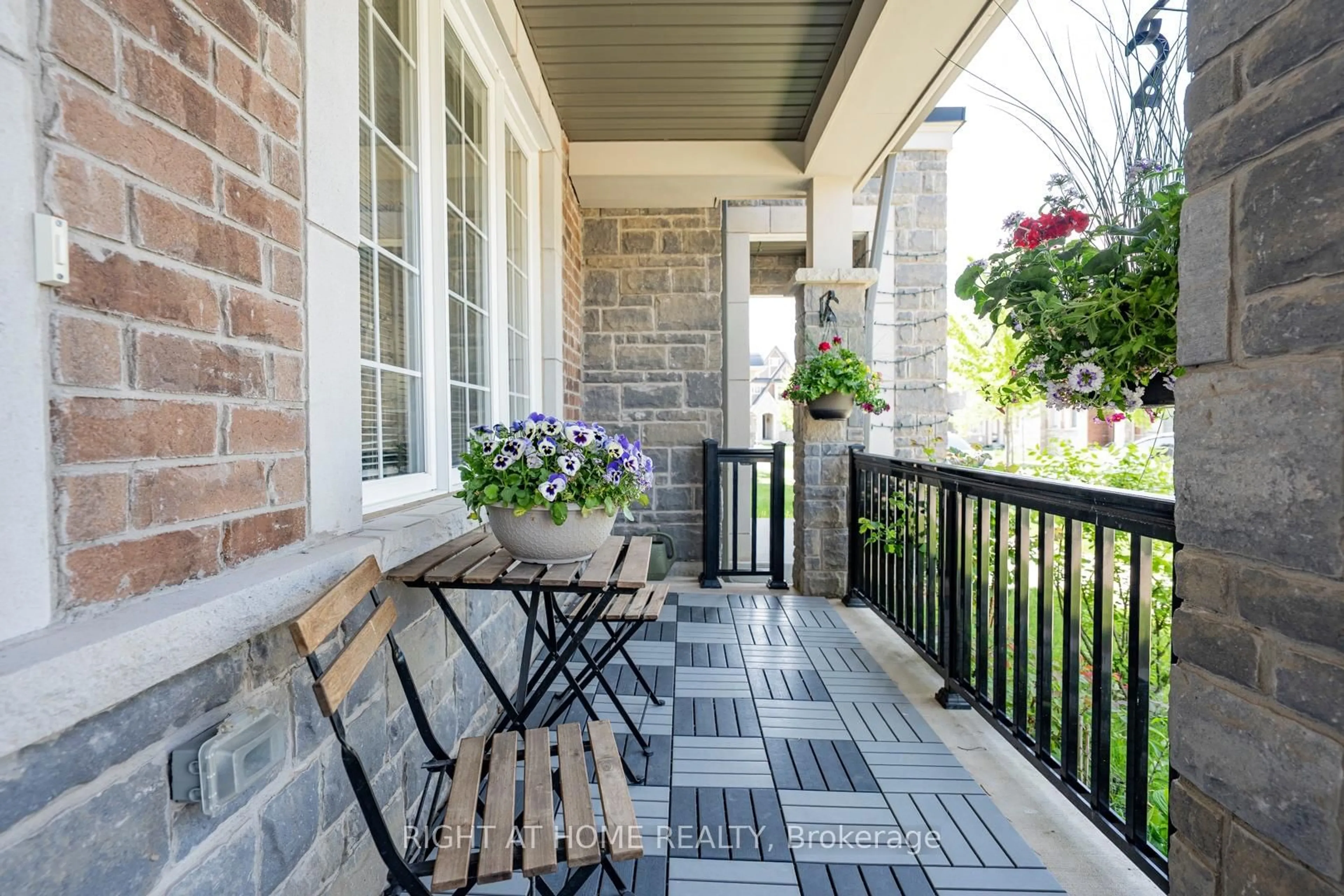 Patio, street for 3315 Vardon Way, Oakville Ontario L6M 1S1