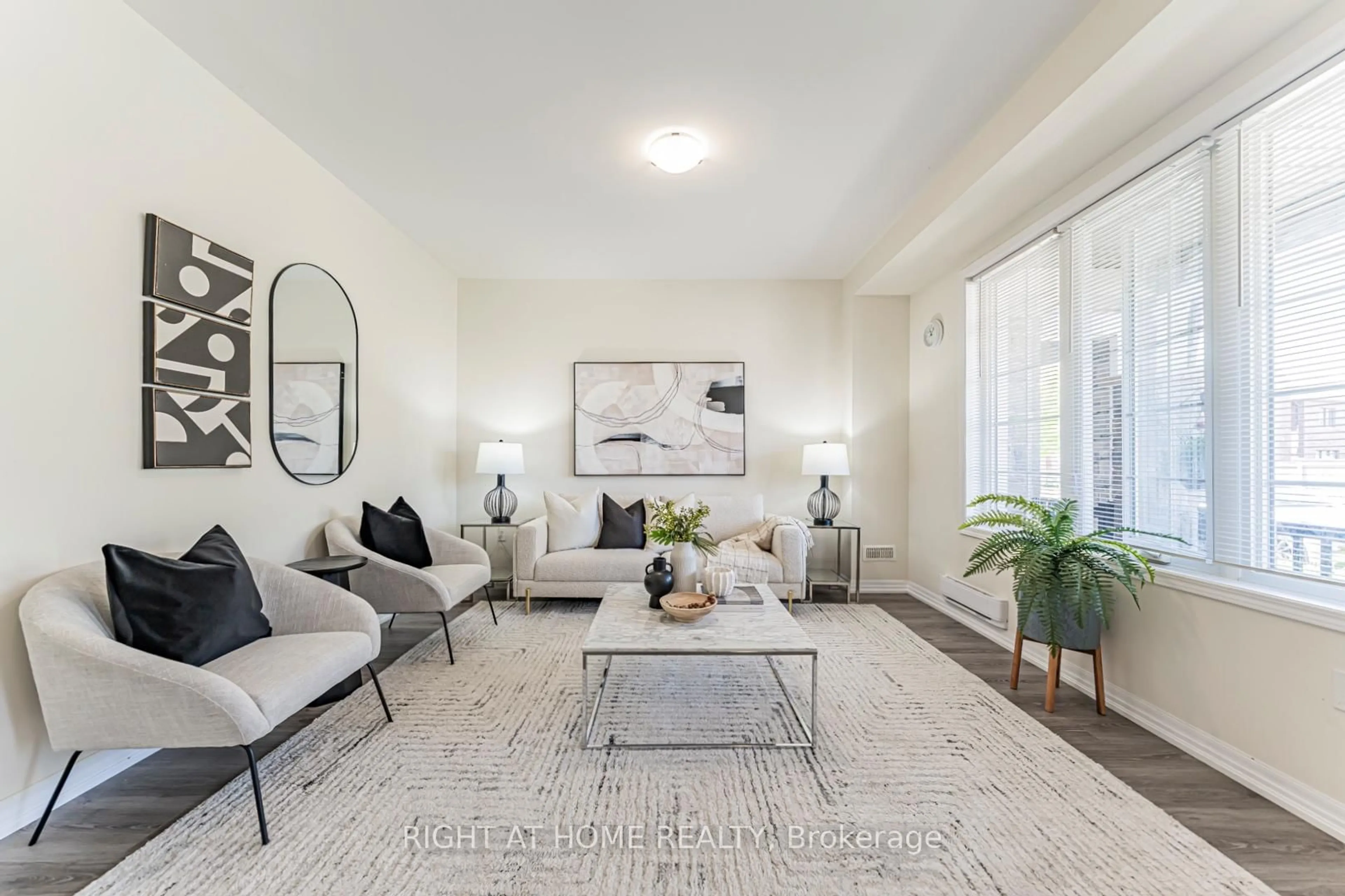 Living room with furniture, unknown for 3315 Vardon Way, Oakville Ontario L6M 1S1