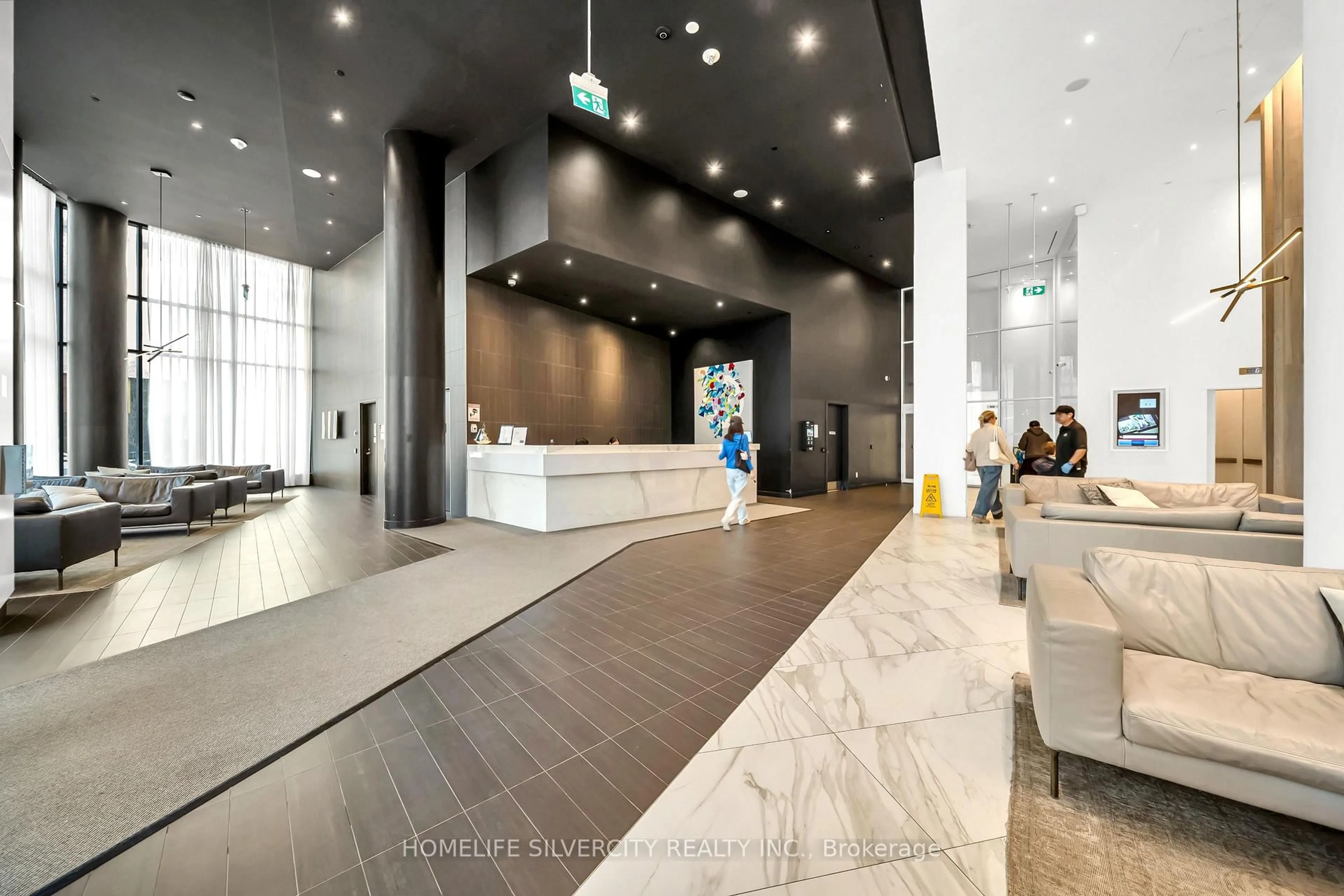 Lobby for 3900 Confederation Pkwy #3908, Mississauga Ontario L5B 0M3