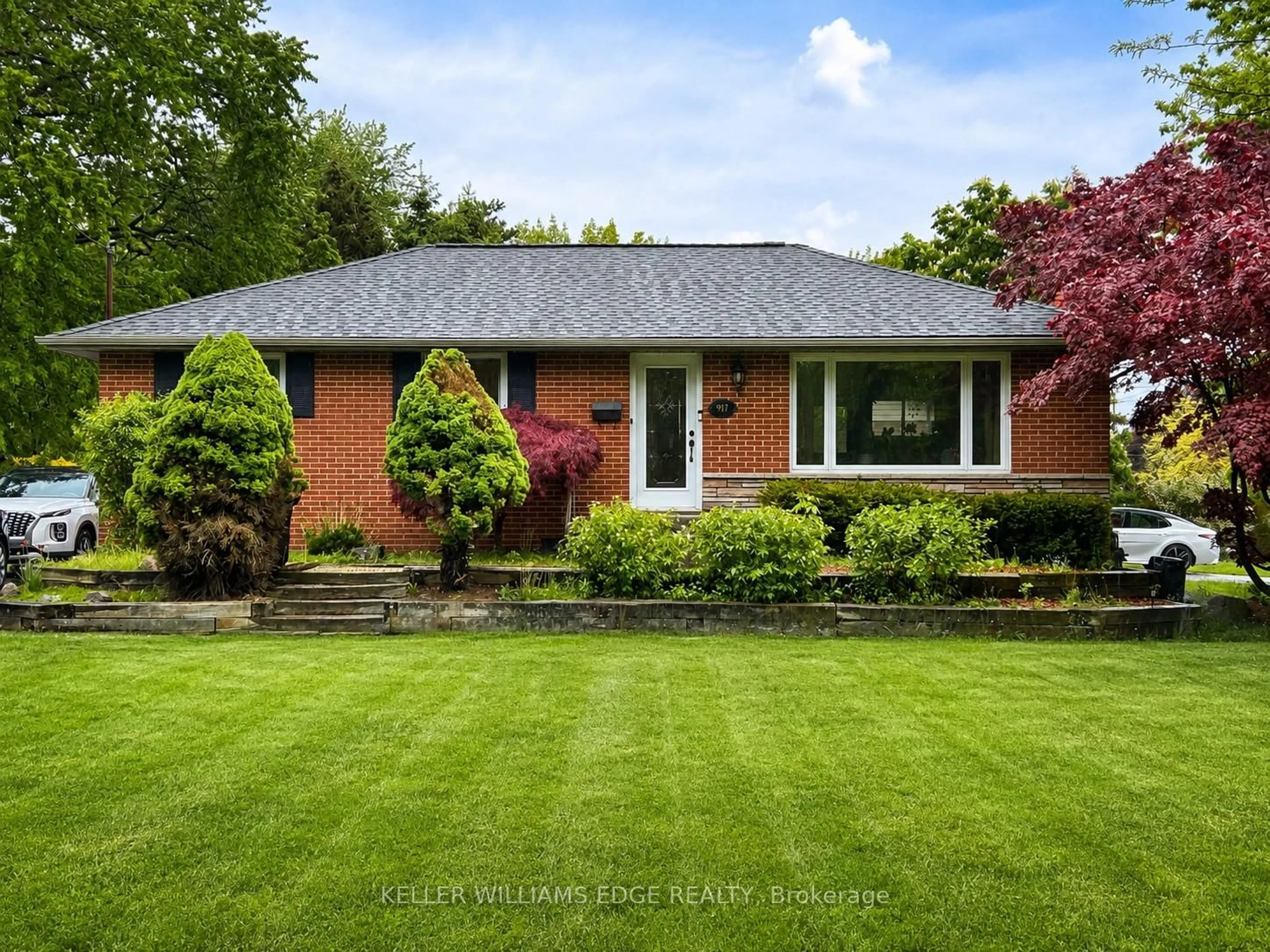 Home with brick exterior material, street for 917 Orpha St, Burlington Ontario L7R 3W5