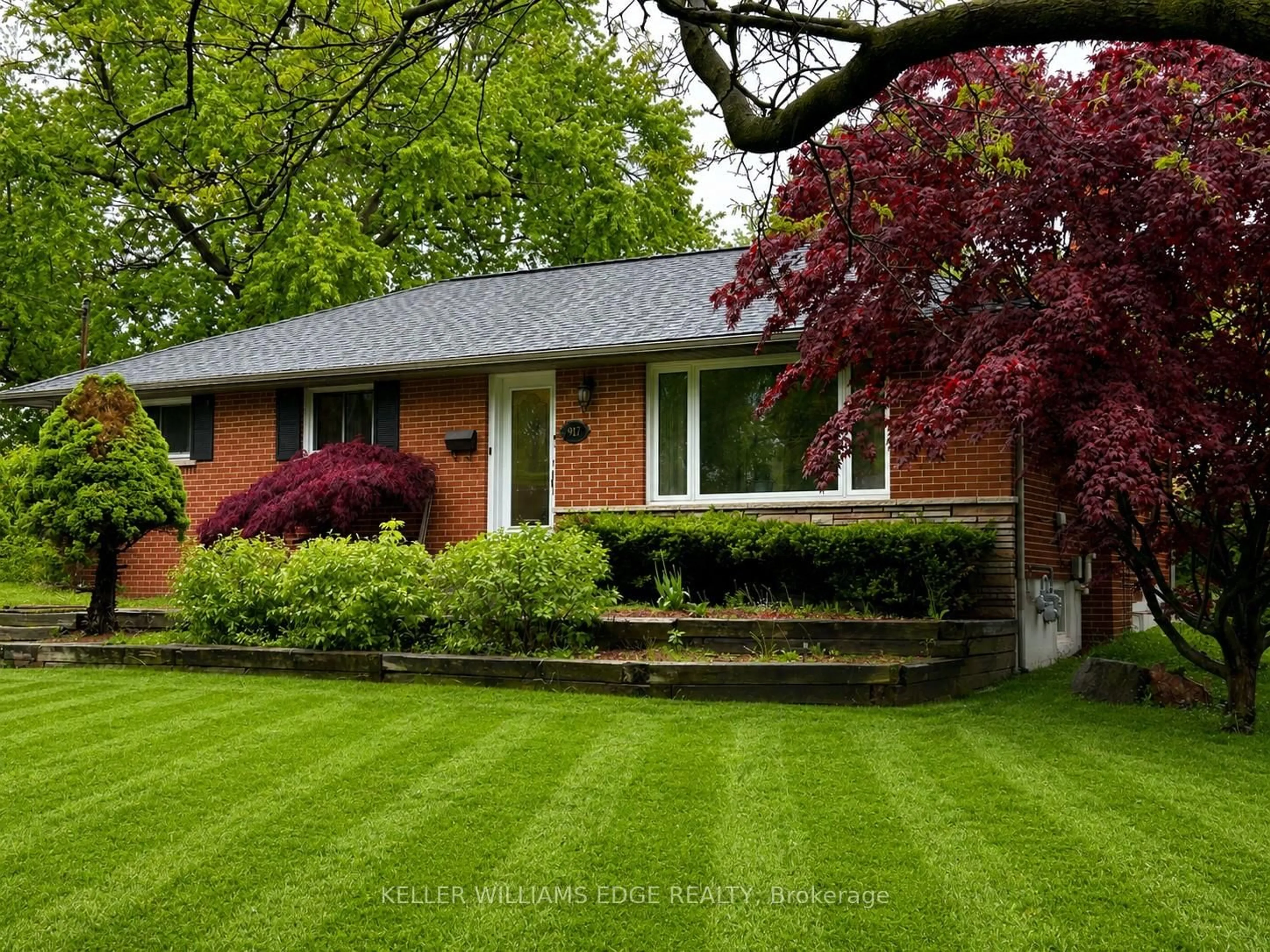 Unknown for 917 Orpha St, Burlington Ontario L7R 3W5