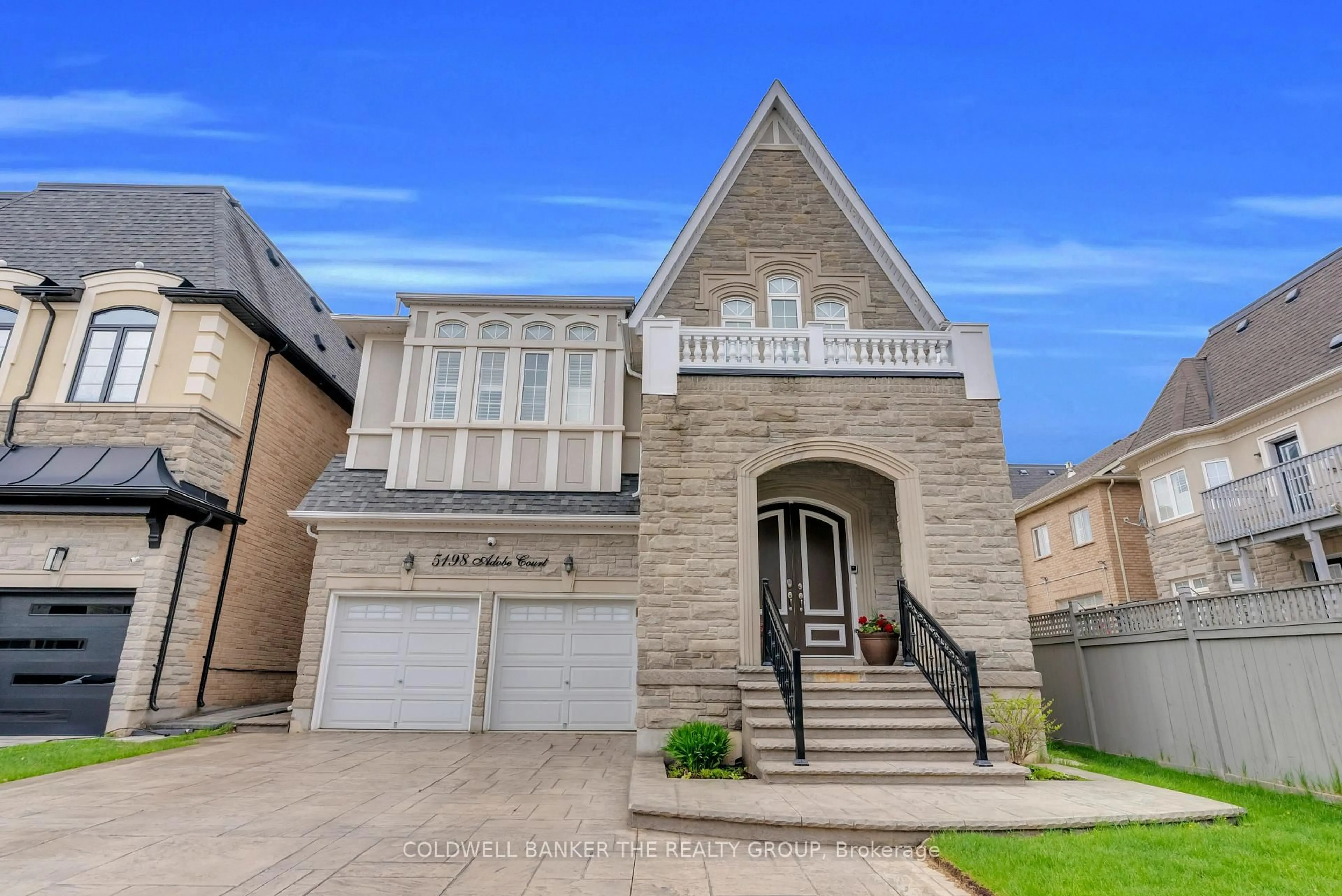 Home with brick exterior material, street for 5198 Adobe Crt, Mississauga Ontario L5M 0K8