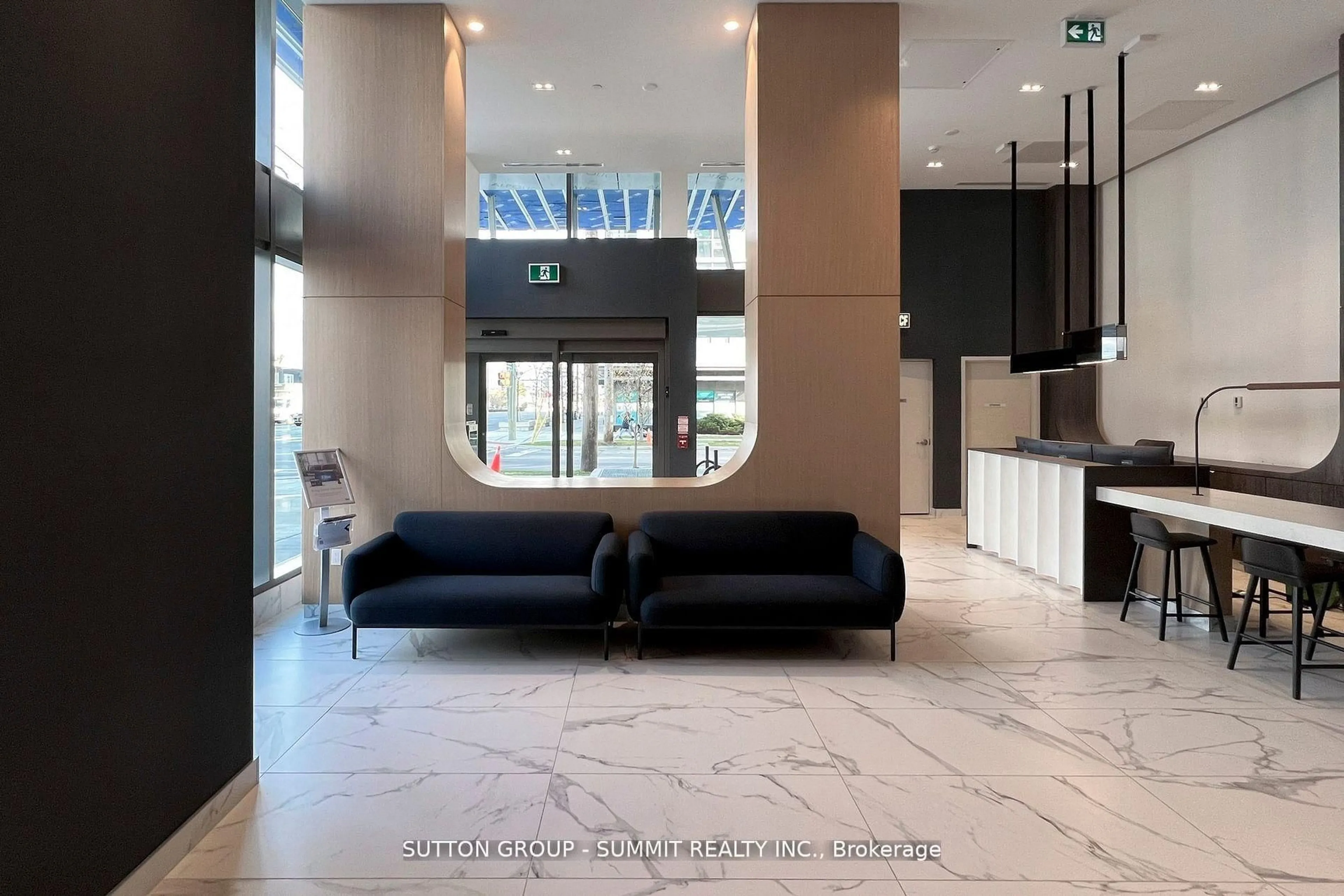 Lobby for 1195 The Queensway St #801, Toronto Ontario M8Z 0H1