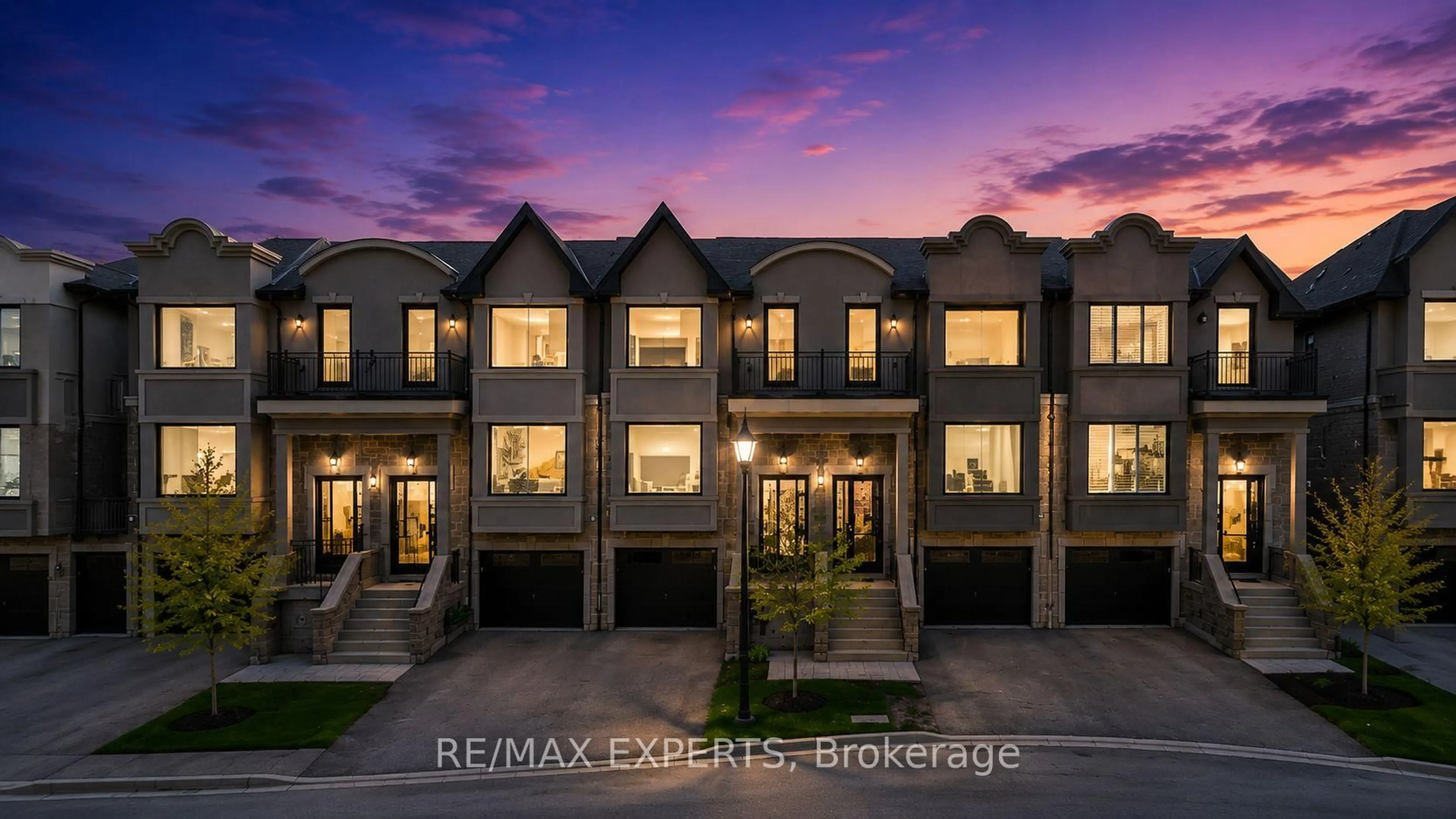 A pic from outside/outdoor area/front of a property/back of a property/a pic from drone, street for 22 Matthew Crt, Toronto Ontario M9B 2Y3