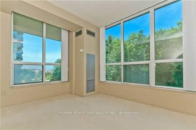 2565 Erin Centre Blvd #411, Mississauga 3