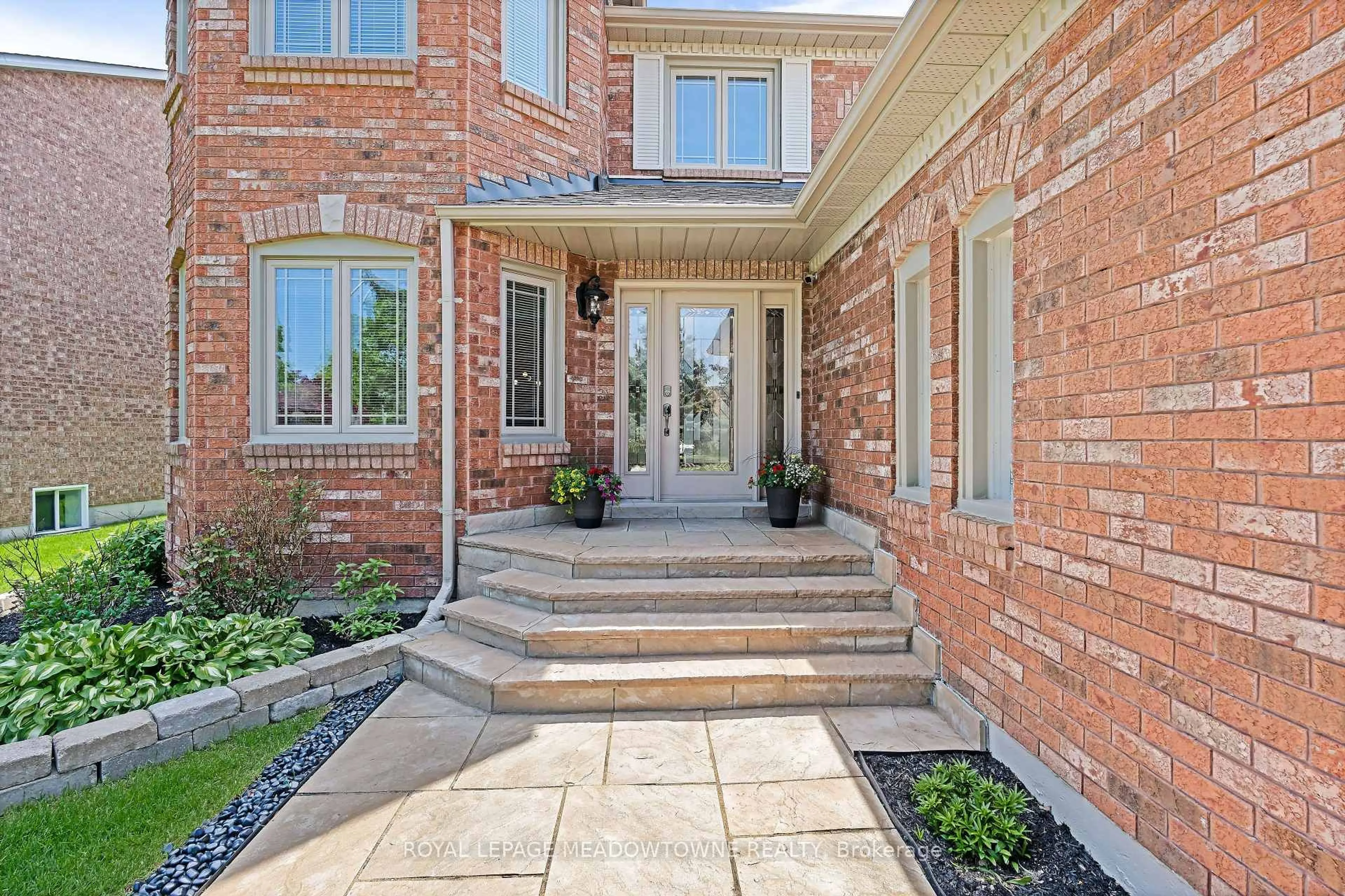 Home with brick exterior material, street for 7 Eaton St, Halton Hills Ontario L7G 5J9