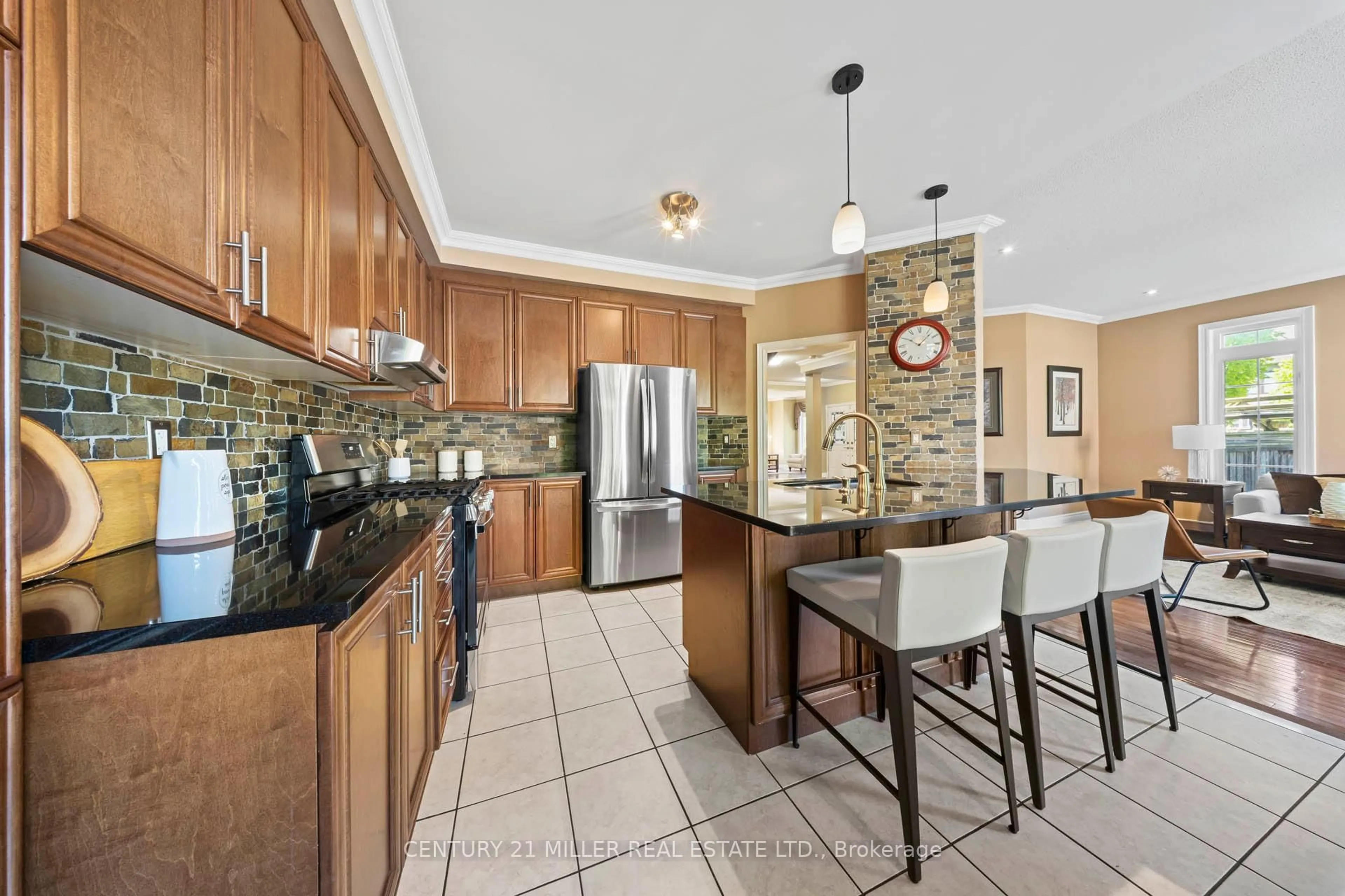 Open concept kitchen, ceramic/tile floor for 2211 Glencairn Rd, Oakville Ontario L6M 4S1