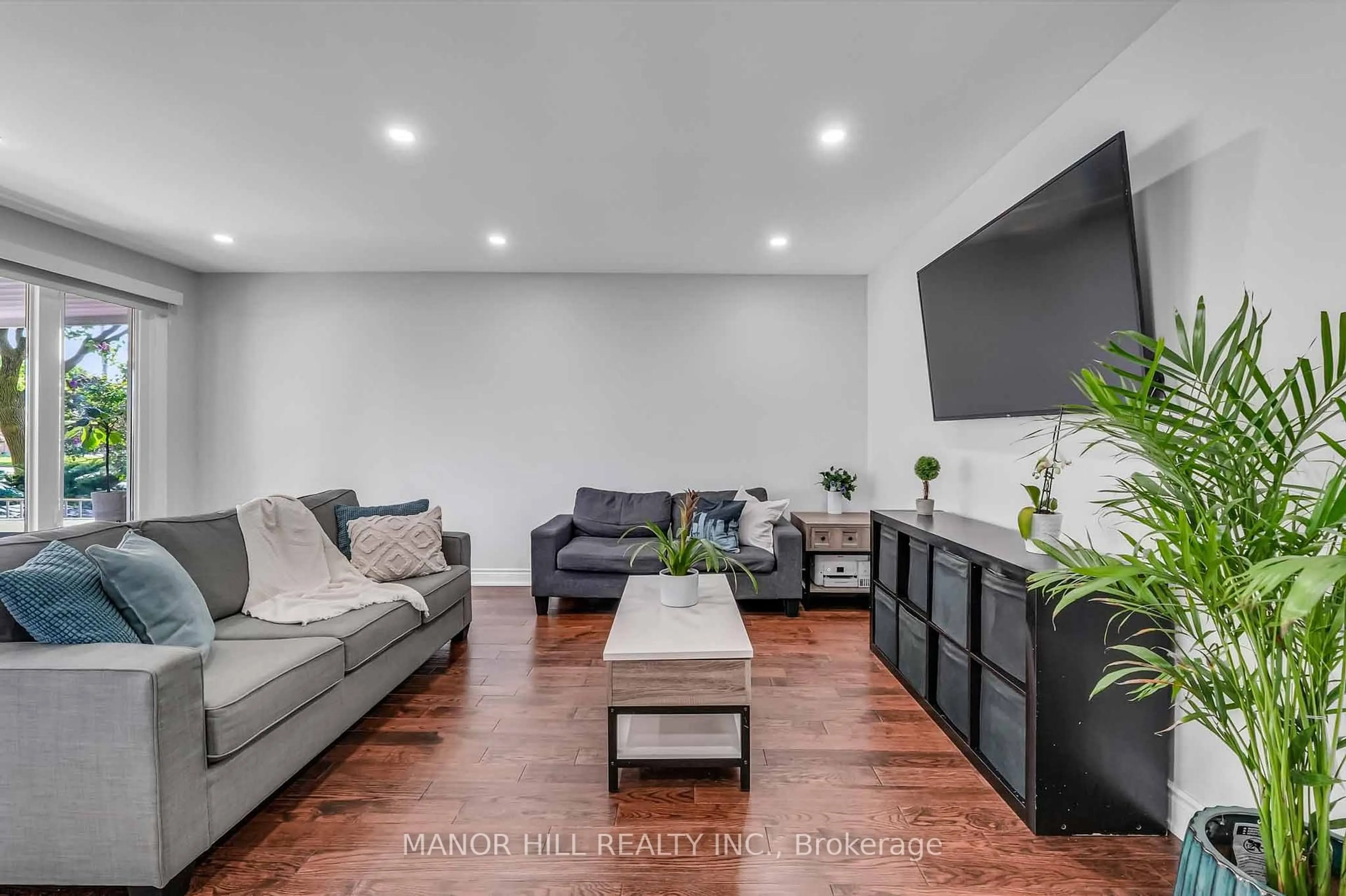 Living room with furniture, unknown for 338 The Westway, Toronto Ontario M9R 1H2