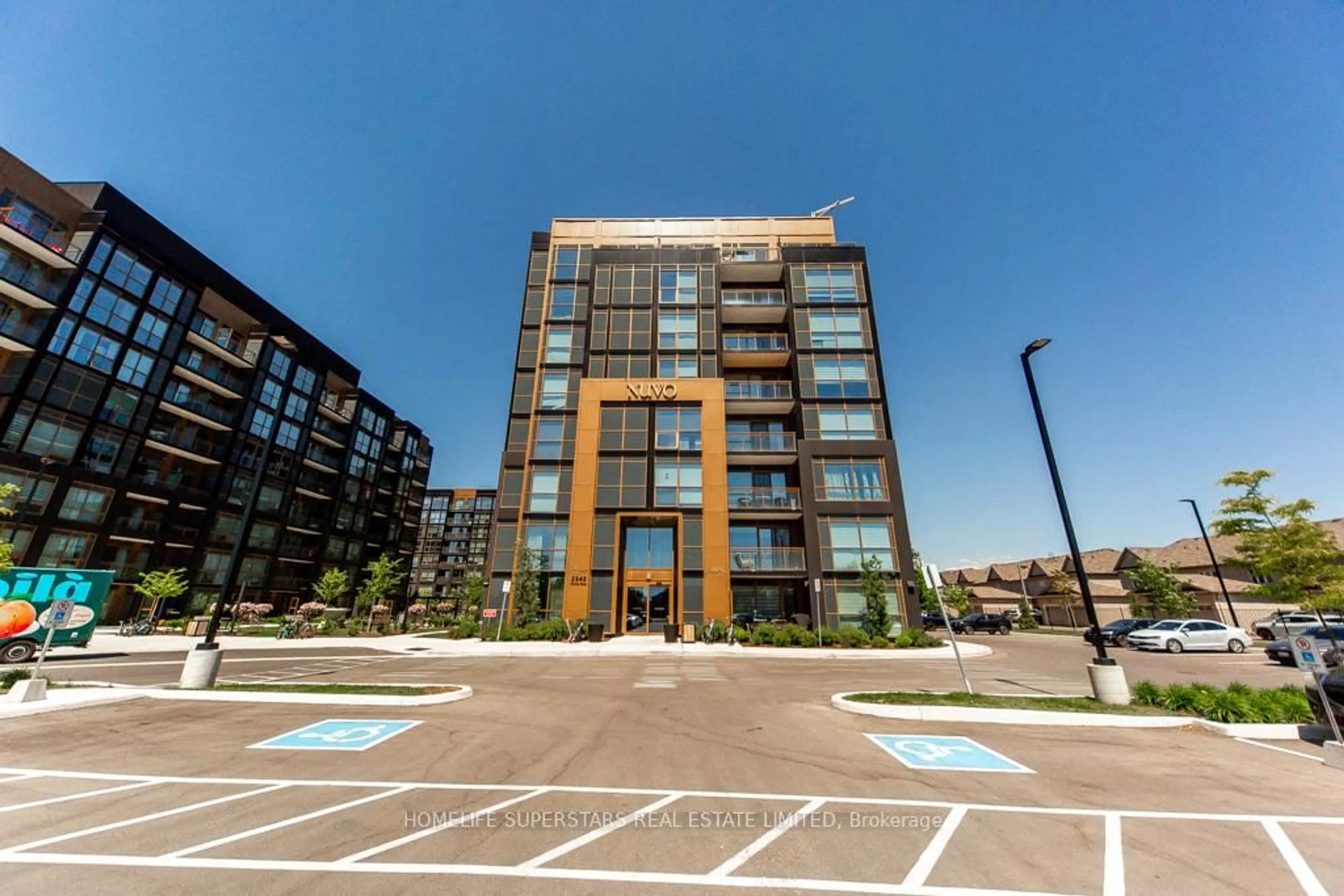A pic from outside/outdoor area/front of a property/back of a property/a pic from drone, building for 2343 Khalsa Gate #419, Oakville Ontario L6M 4J2