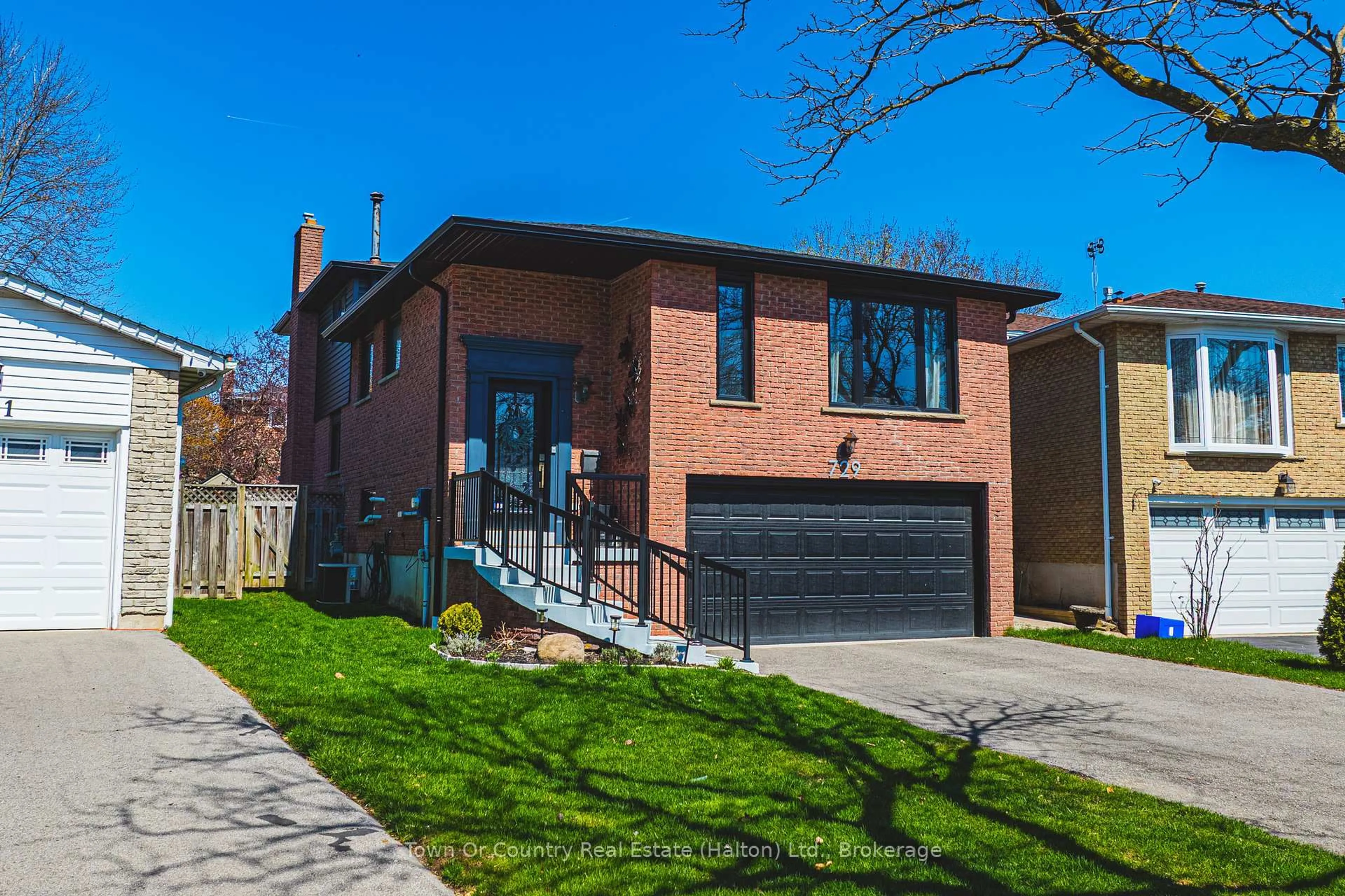 Home with brick exterior material, street for 729 Coulson Ave, Milton Ontario L9T 4J3