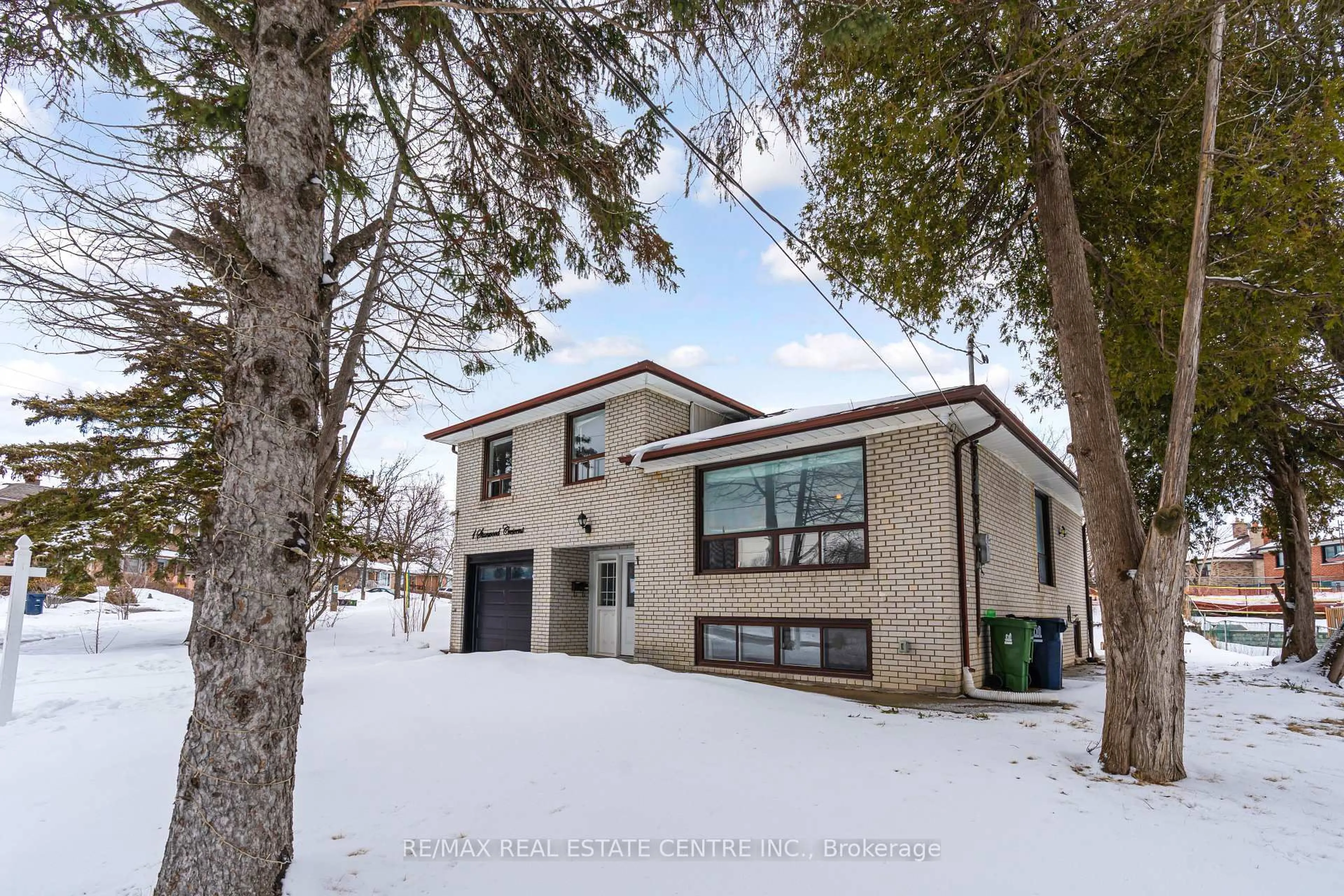 Unknown for 1 Stanwood Cres, Toronto Ontario M9M 1Z8