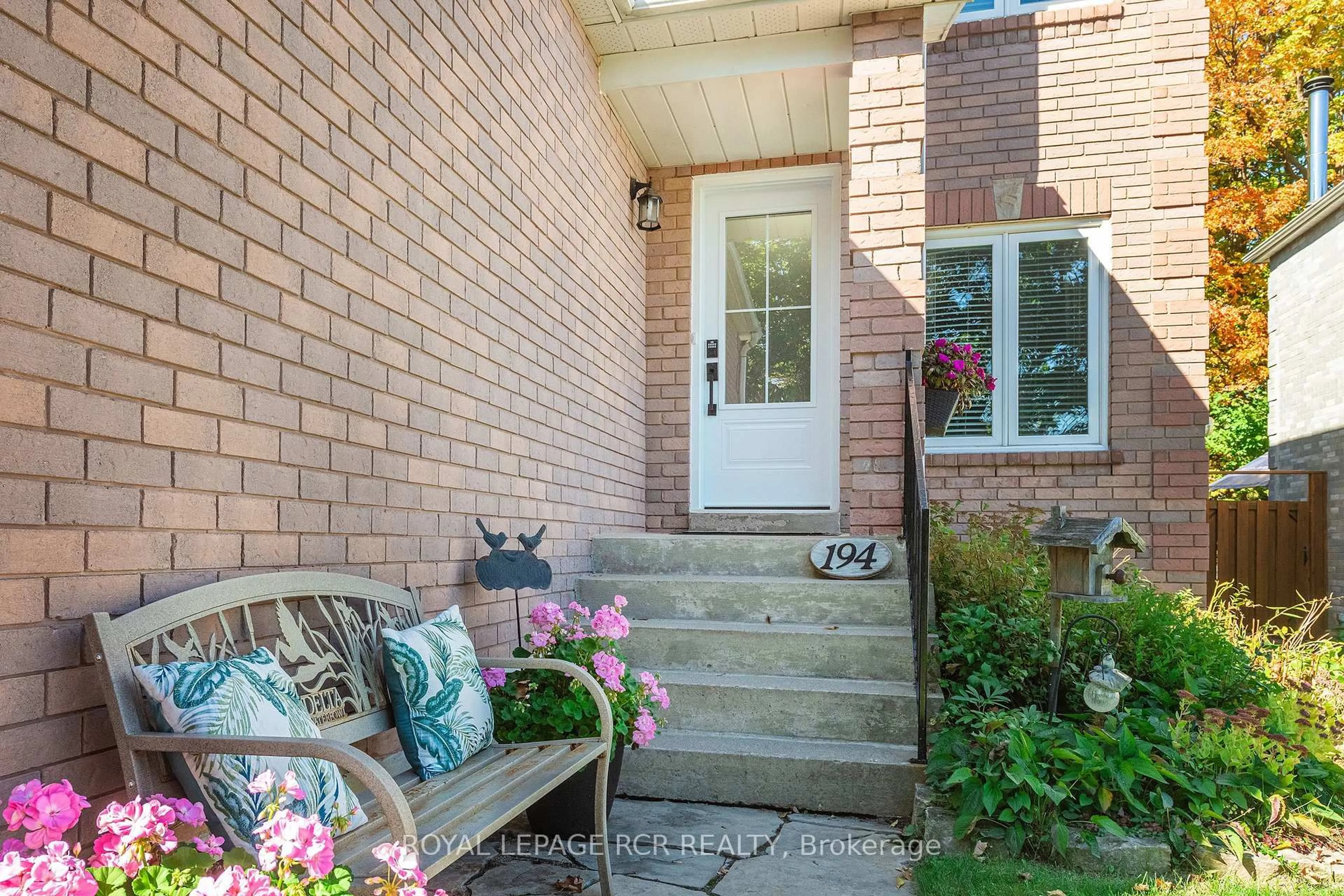 Indoor entryway for 194 Lisa Marie Dr, Orangeville Ontario L9W 4P7