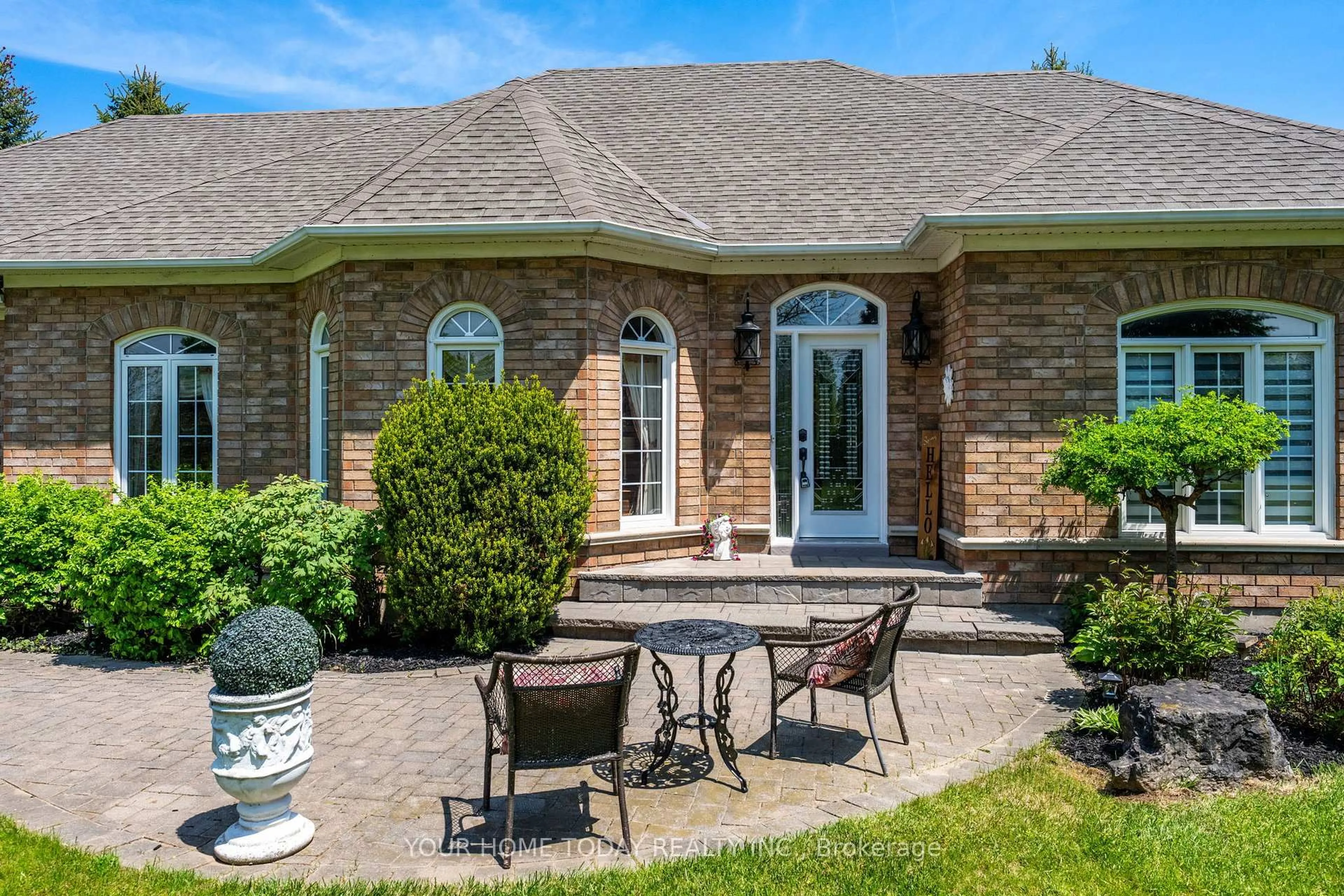 Home with brick exterior material, unknown for 2 Trillium Terr, Halton Hills Ontario L7J 2W8