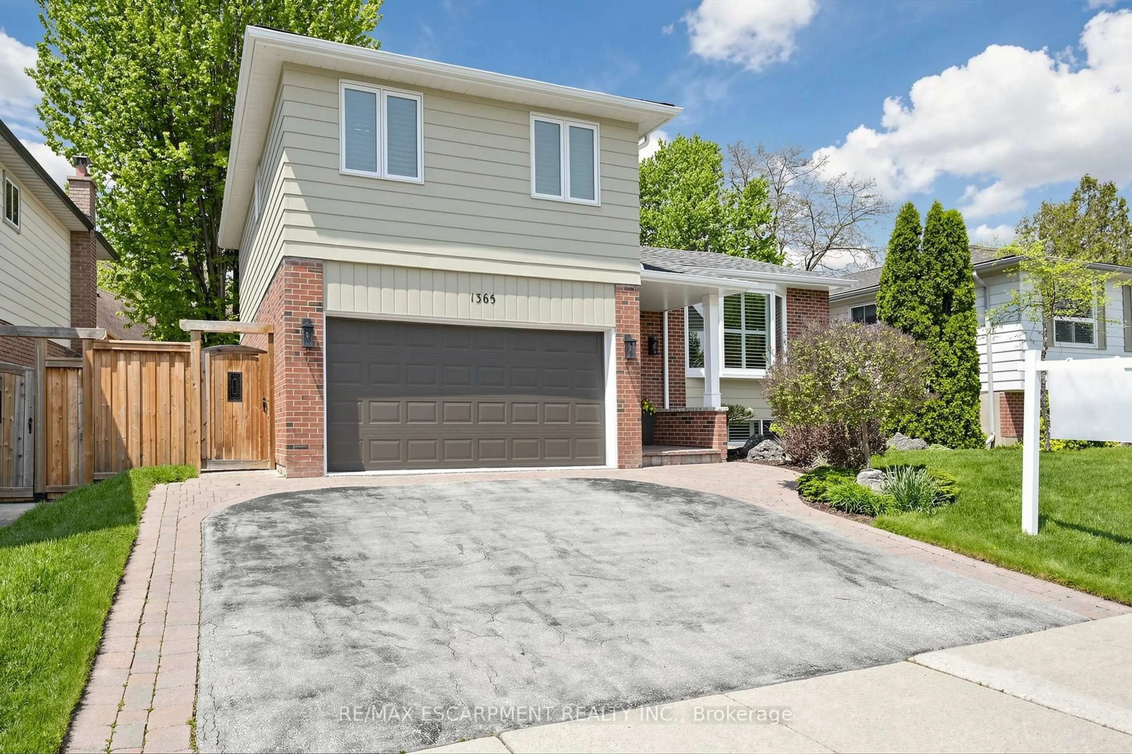 Home with brick exterior material, street for 1365 Ester Dr, Burlington Ontario L7P 1L4