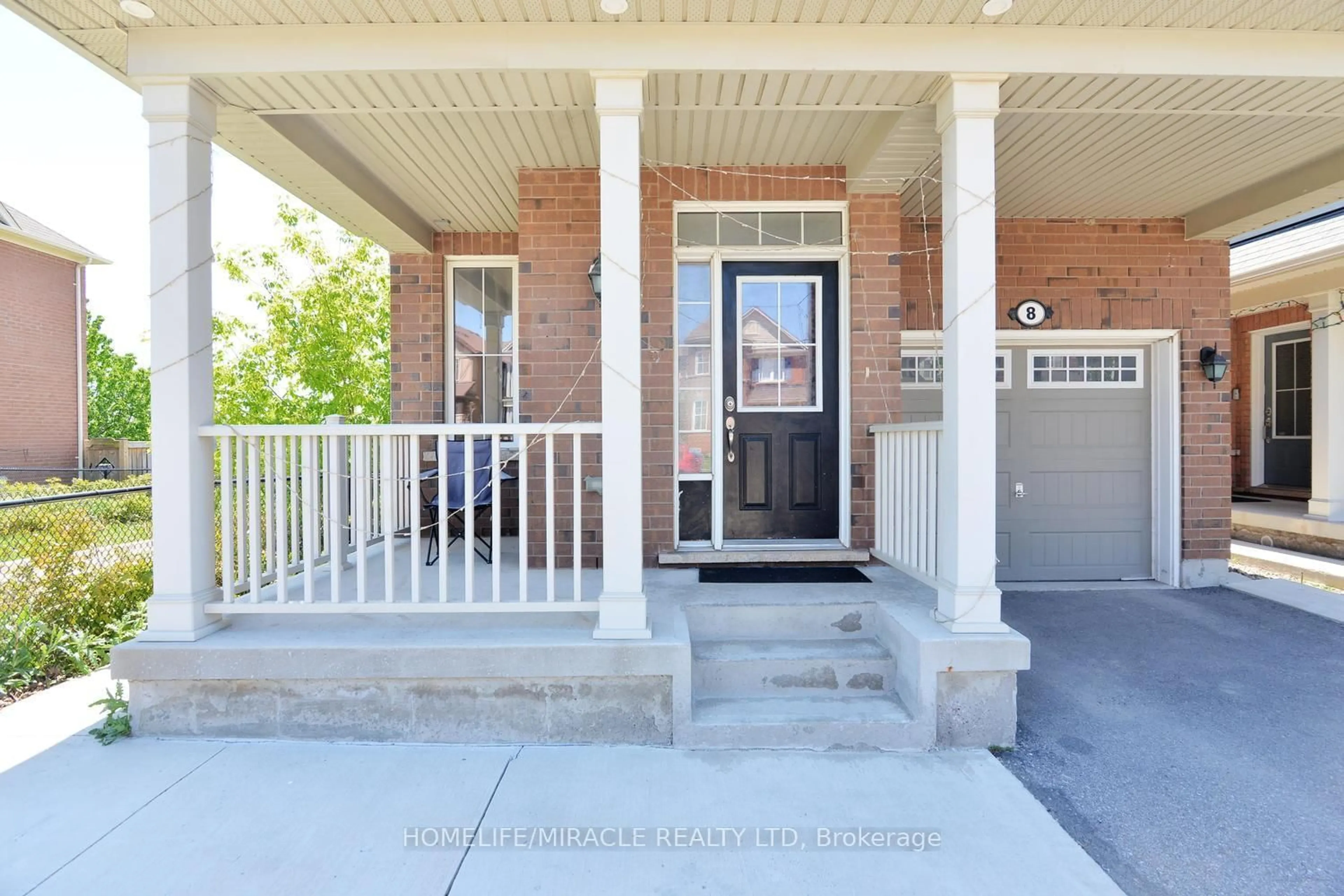 Unknown for 8 Robert Parkinson Dr, Brampton Ontario L7A 0Y3