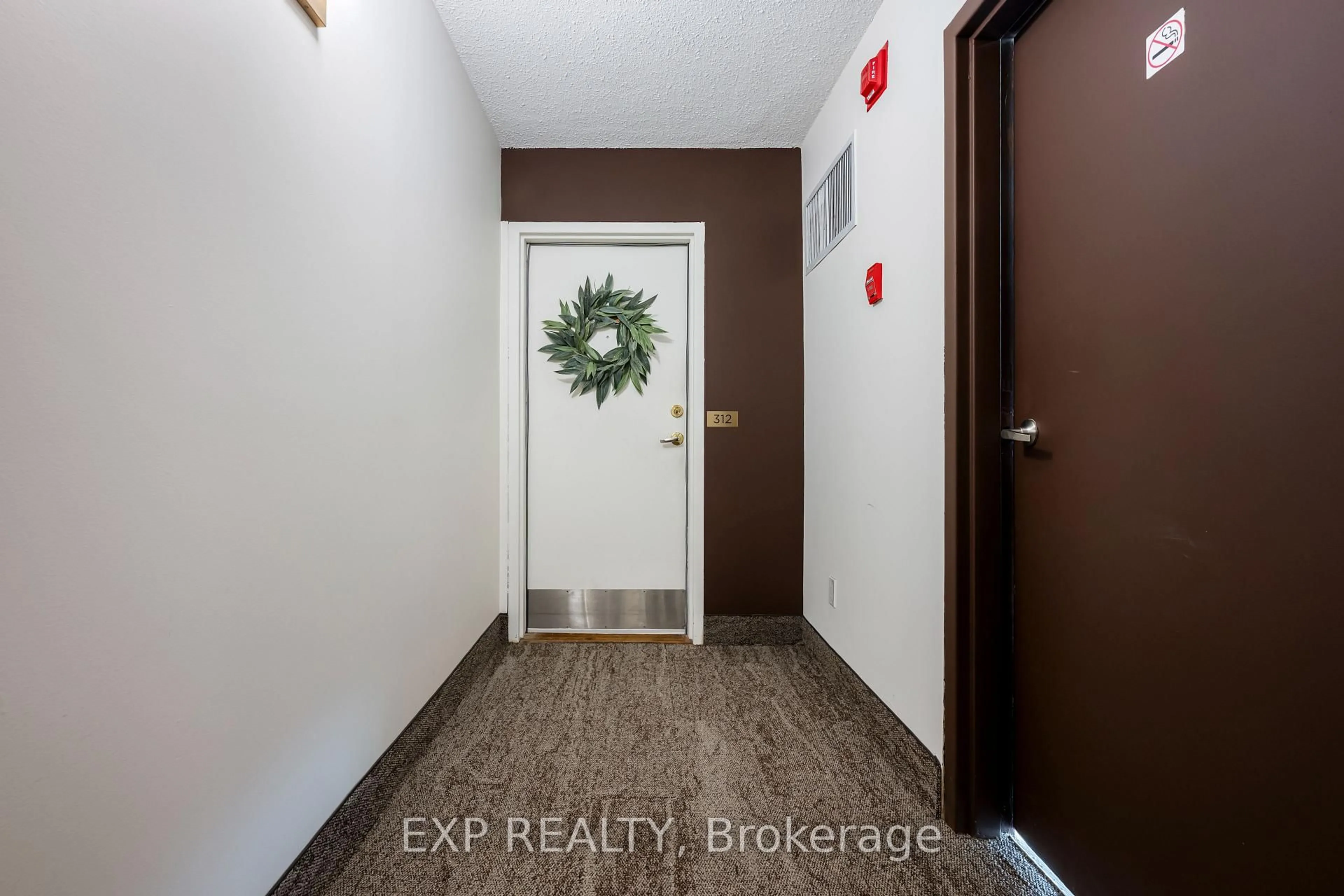 Indoor entryway for 8 Fead St #312, Orangeville Ontario L9W 3X4