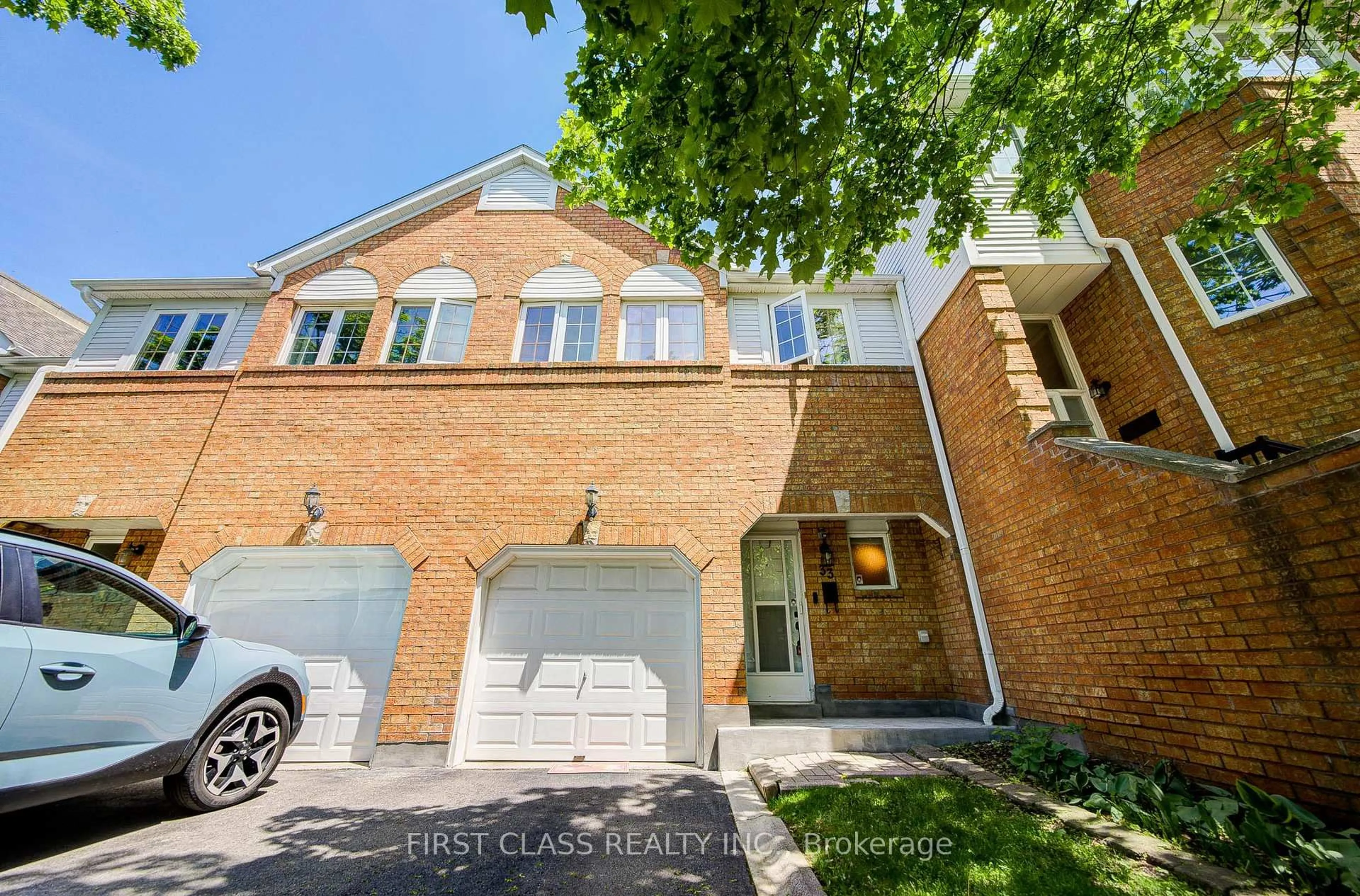 Home with brick exterior material, street for 4605 Donegal Dr #33, Mississauga Ontario L5M 4X7