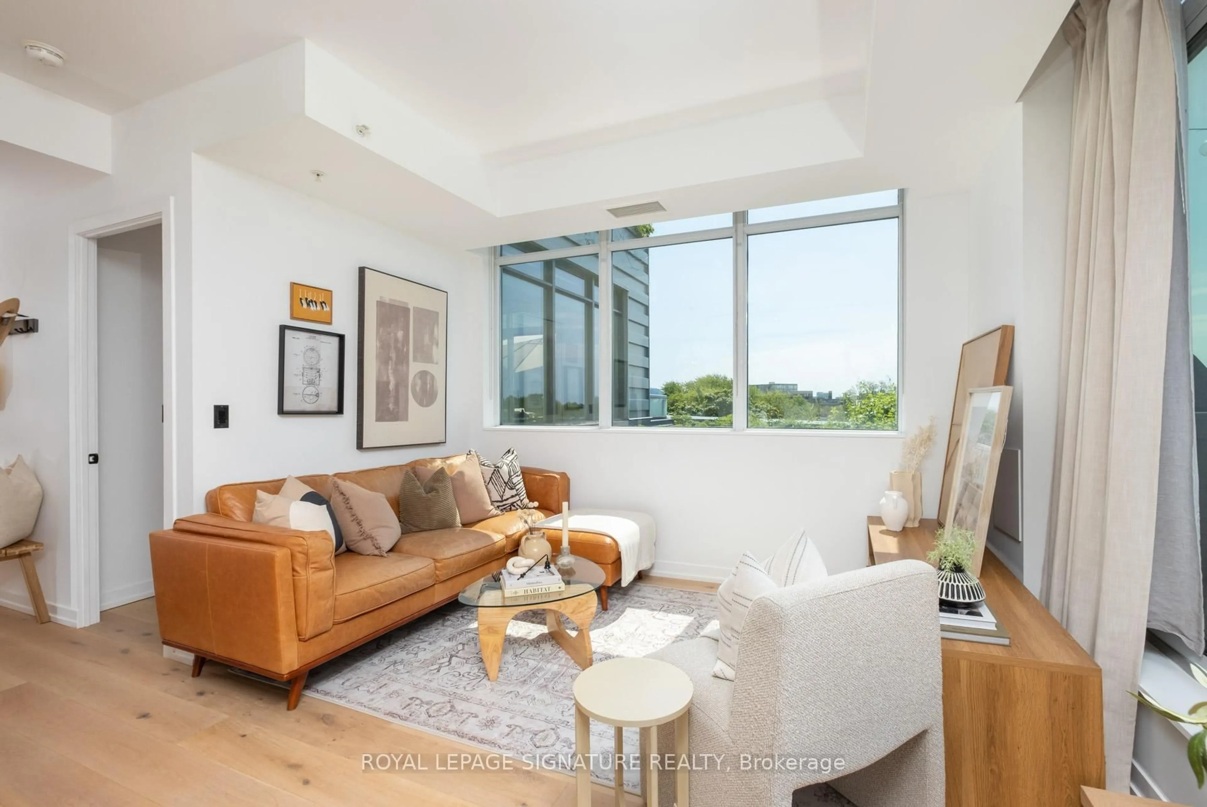 Living room with furniture, unknown for 36 Howard Park Ave #610, Toronto Ontario M6R 0A5