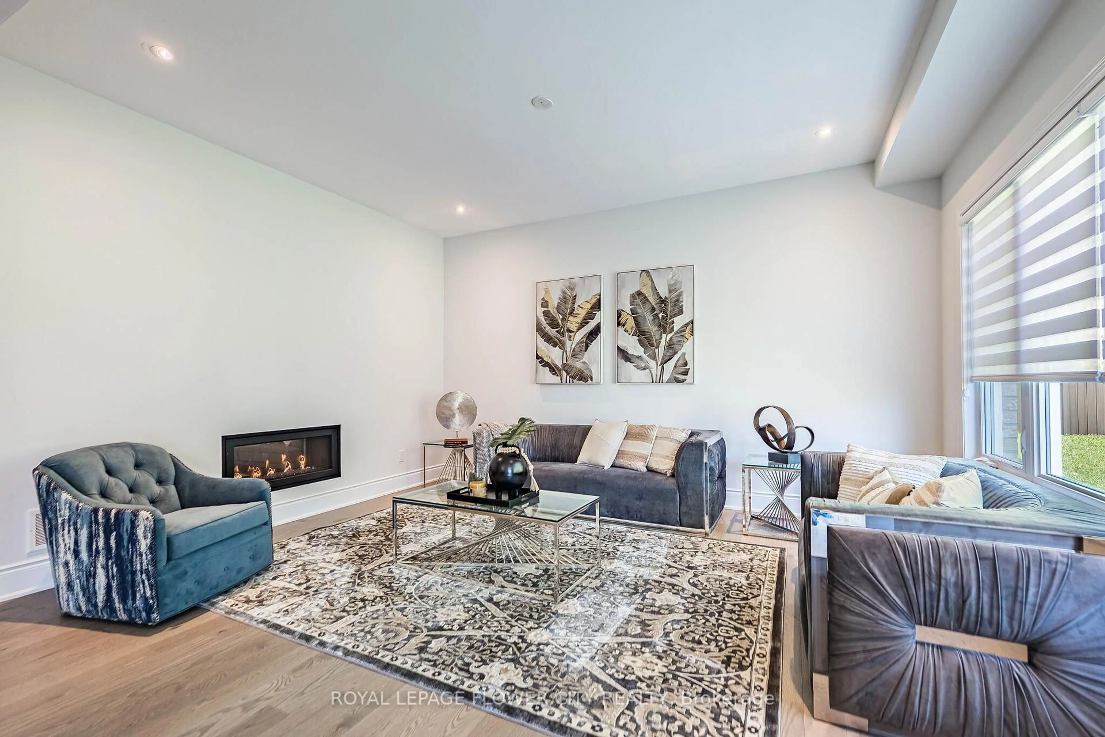 Living room with furniture, unknown for 14 Richard Oxtoby Rd, Caledon Ontario L7C 4G1