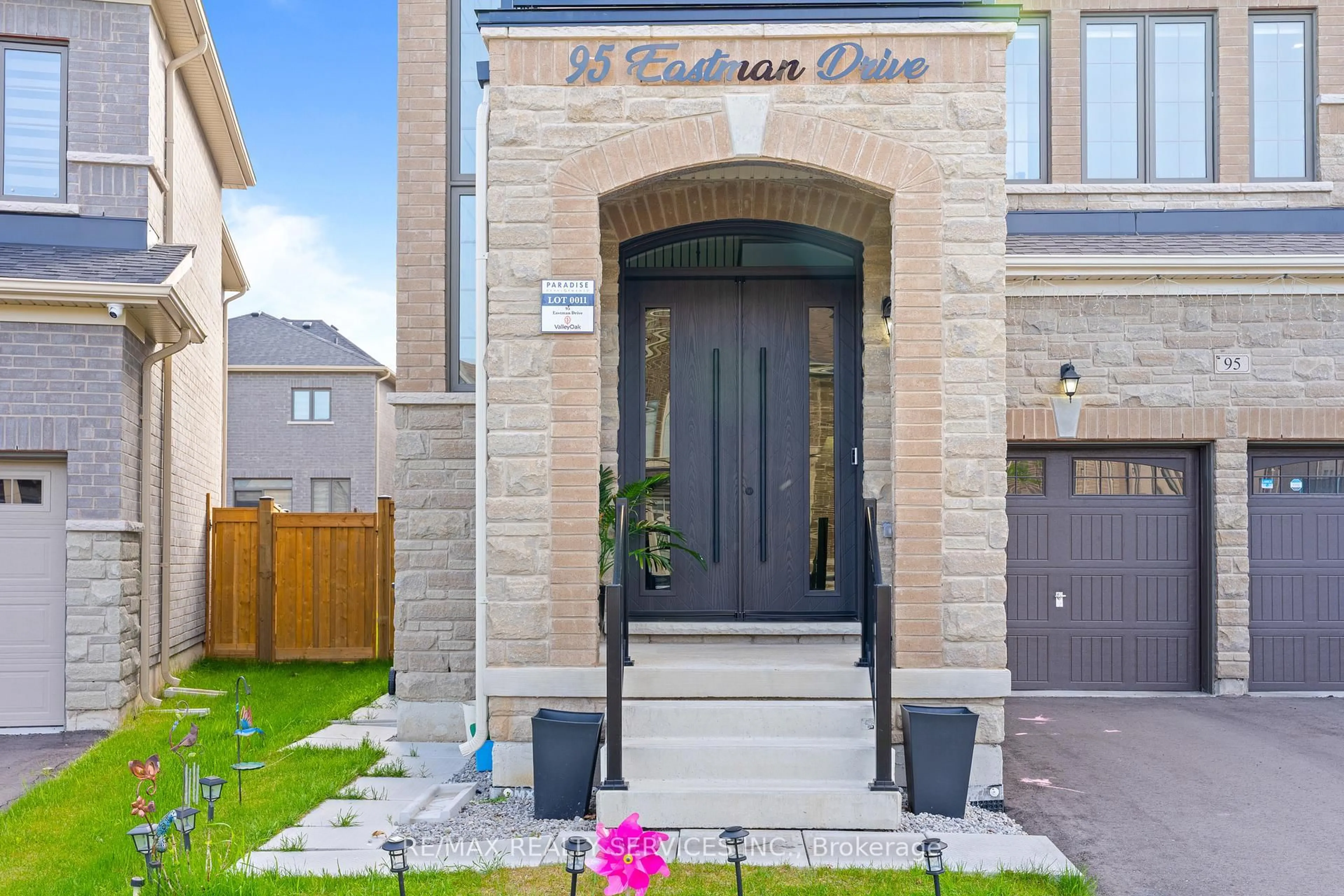 Home with brick exterior material, street for 95 Eastman Dr, Brampton Ontario L6X 5S5