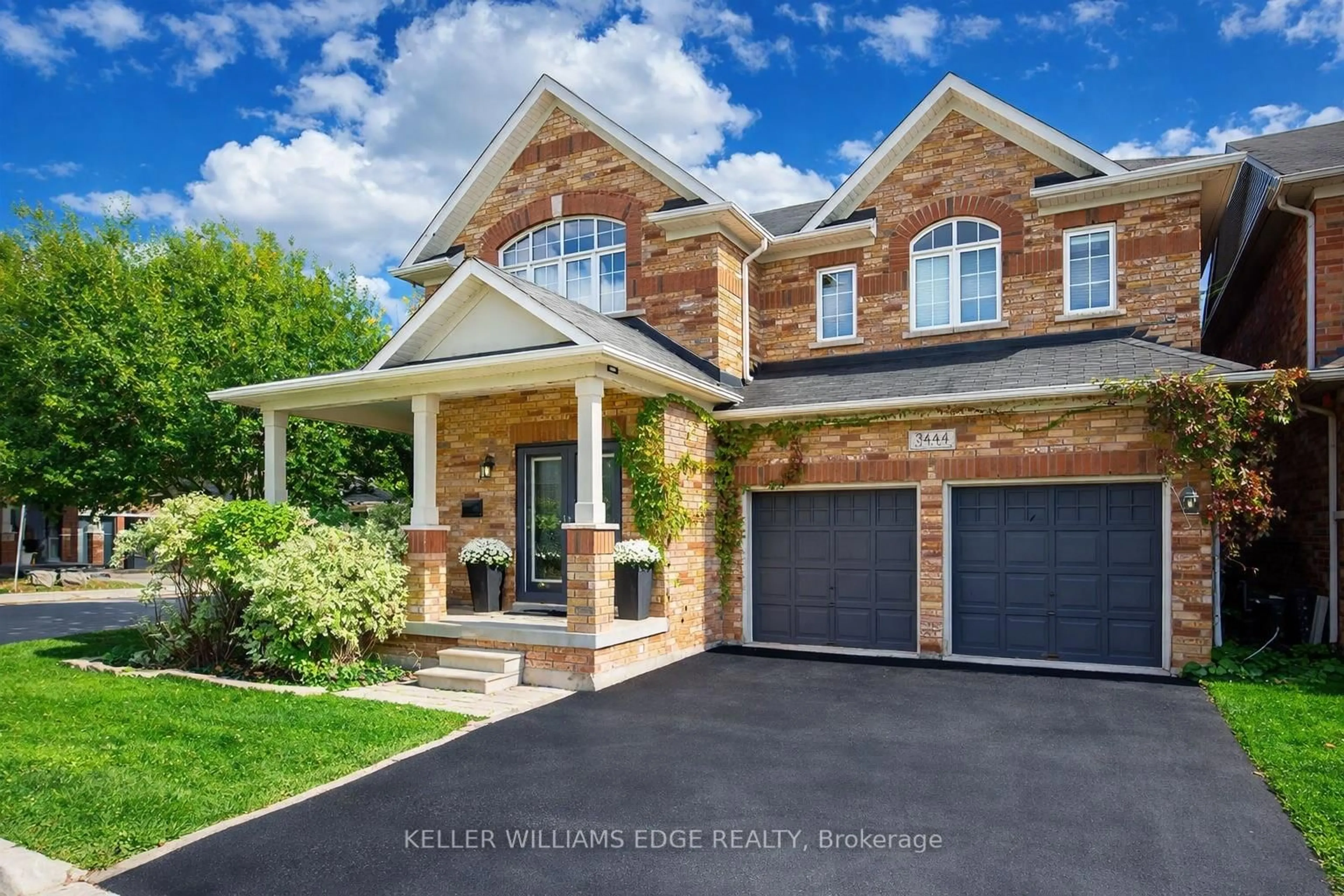 Home with brick exterior material, street for 5444 SUNDIAL Rd, Burlington Ontario L7L 7N1