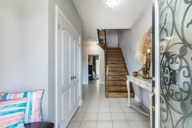 244 ANDREWS Tr, Milton 3