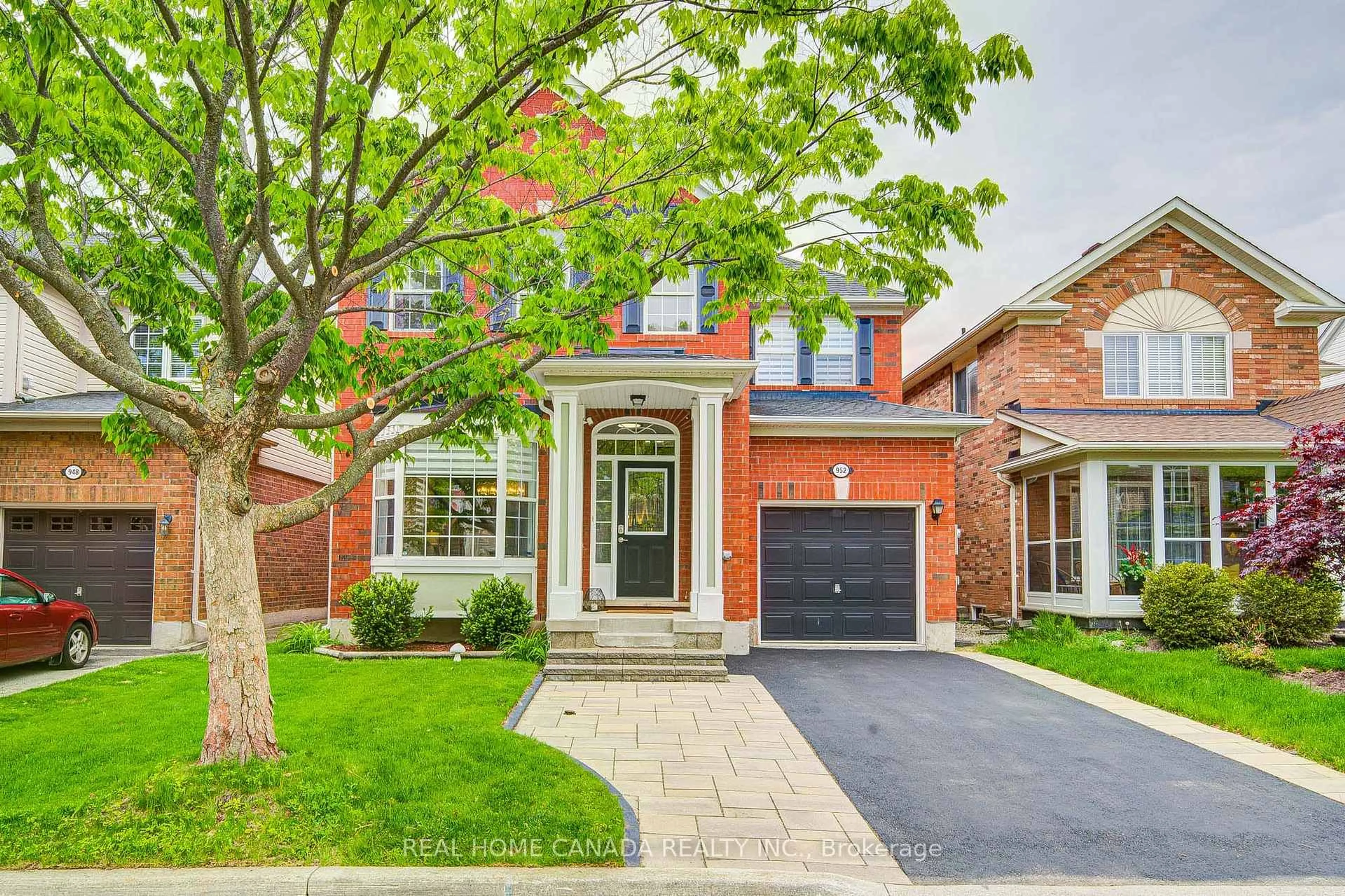 Home with brick exterior material, street for 952 Huffman Cres Cres, Milton Ontario L9T 6M7