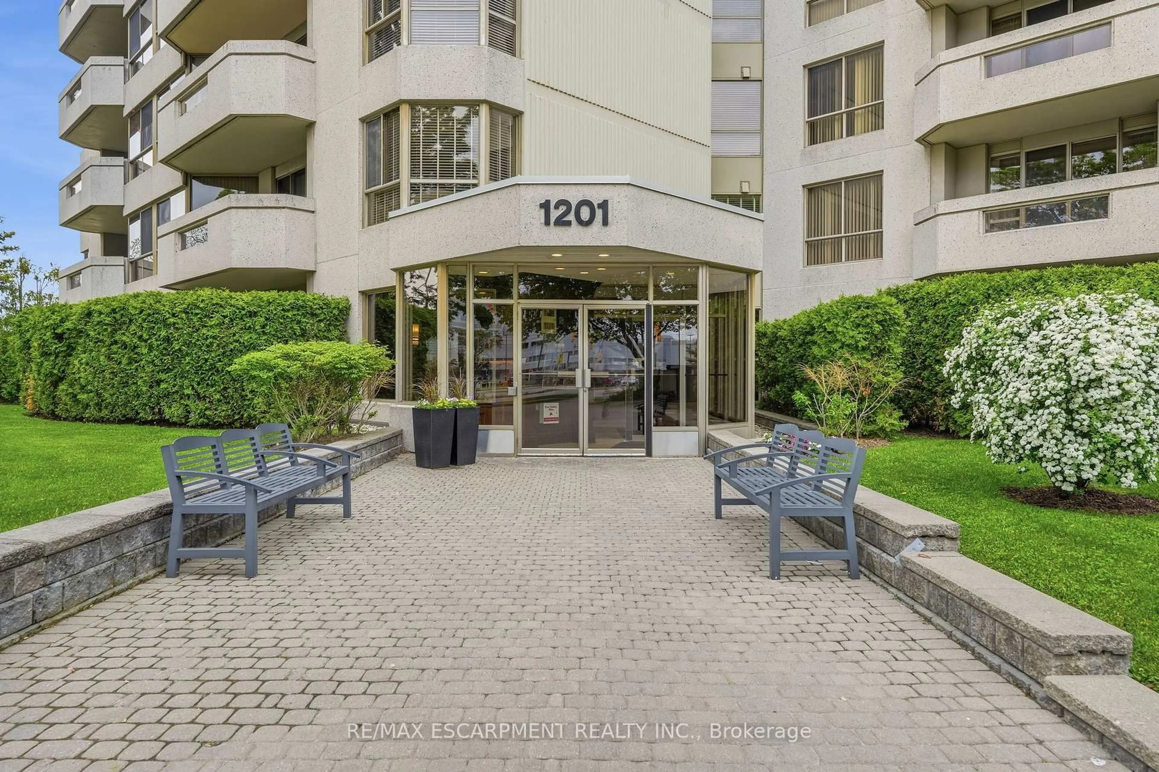 Unknown for 1201 North Shore Blvd #1003, Burlington Ontario L7S 1Z5