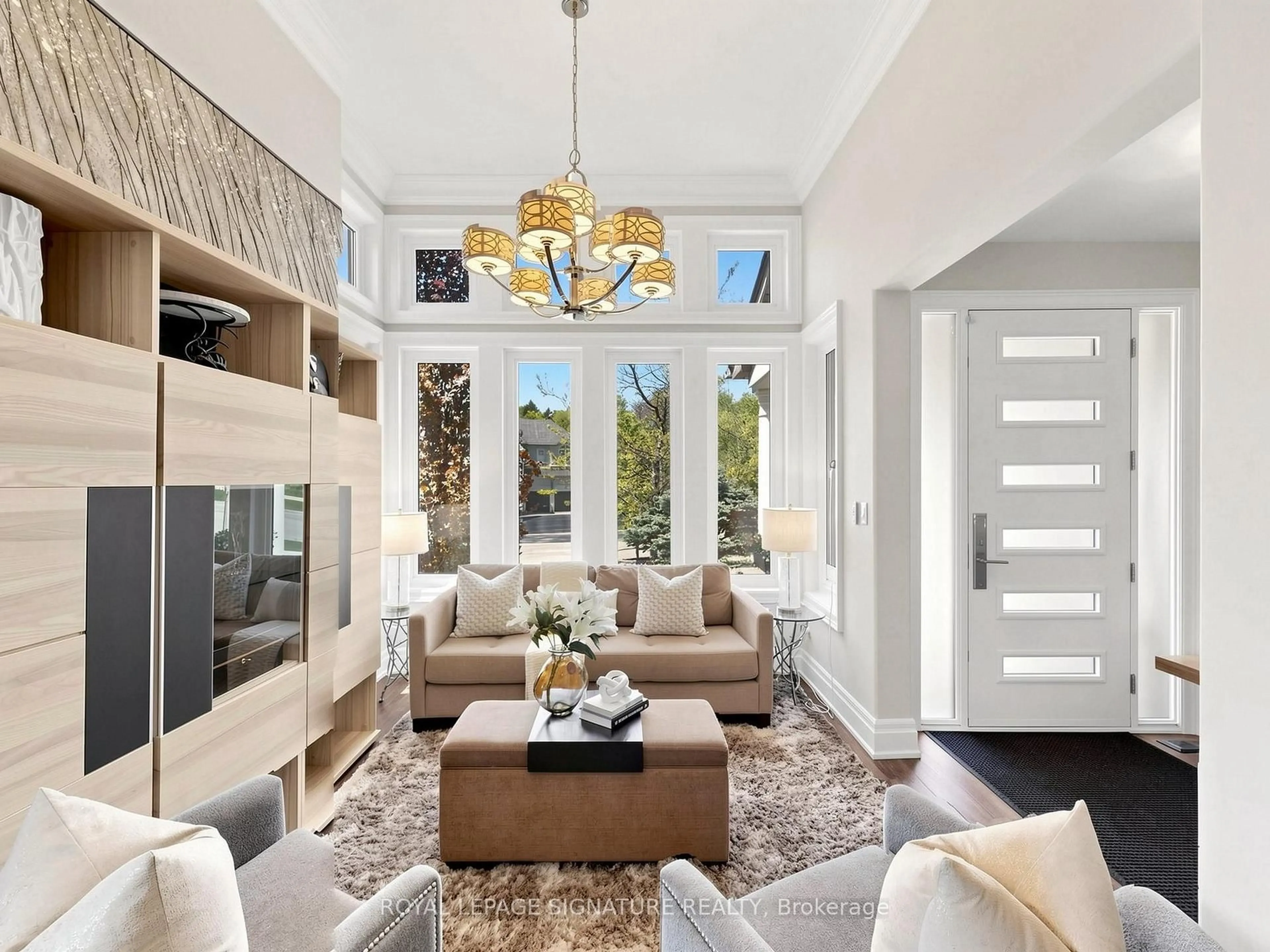 Living room with furniture, unknown for 15 Evans Ridge, Caledon Ontario L7E 2Z2