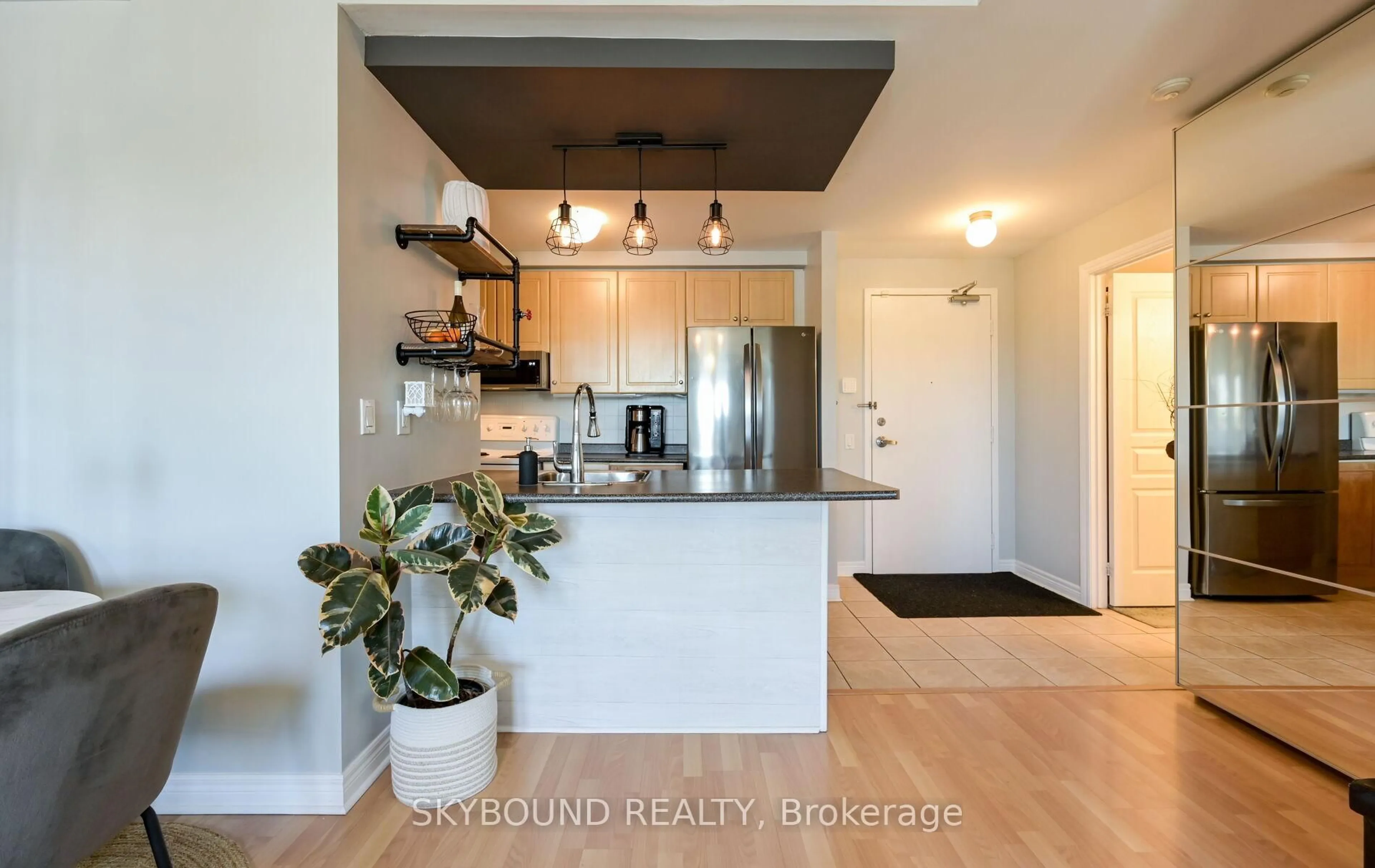Open concept kitchen, unknown for 1415 Lawrence Ave #516, Toronto Ontario M6L 1A9