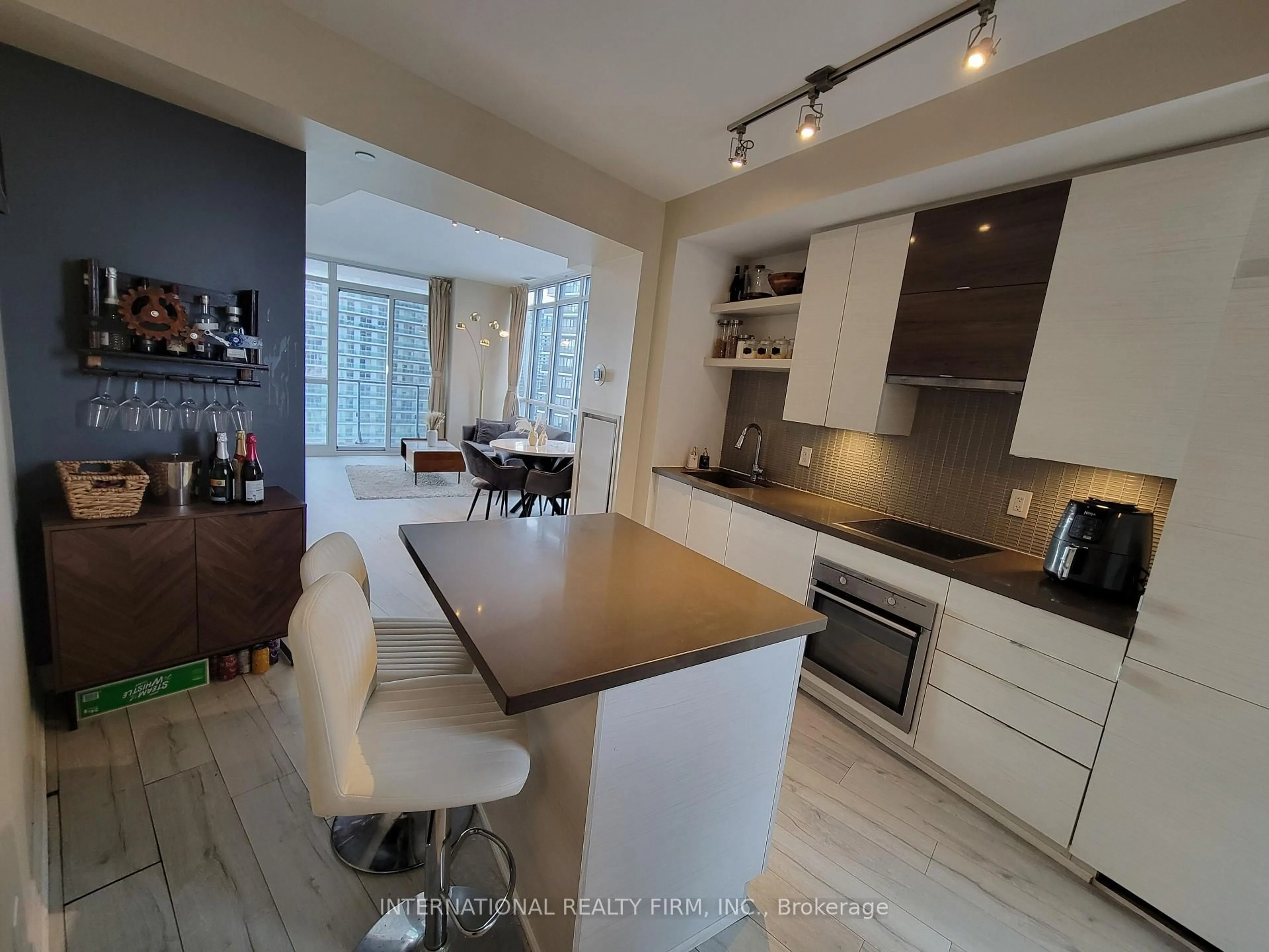 Open concept kitchen, unknown for 59 Annie Craig Dr #3107, Toronto Ontario M8V 0C4